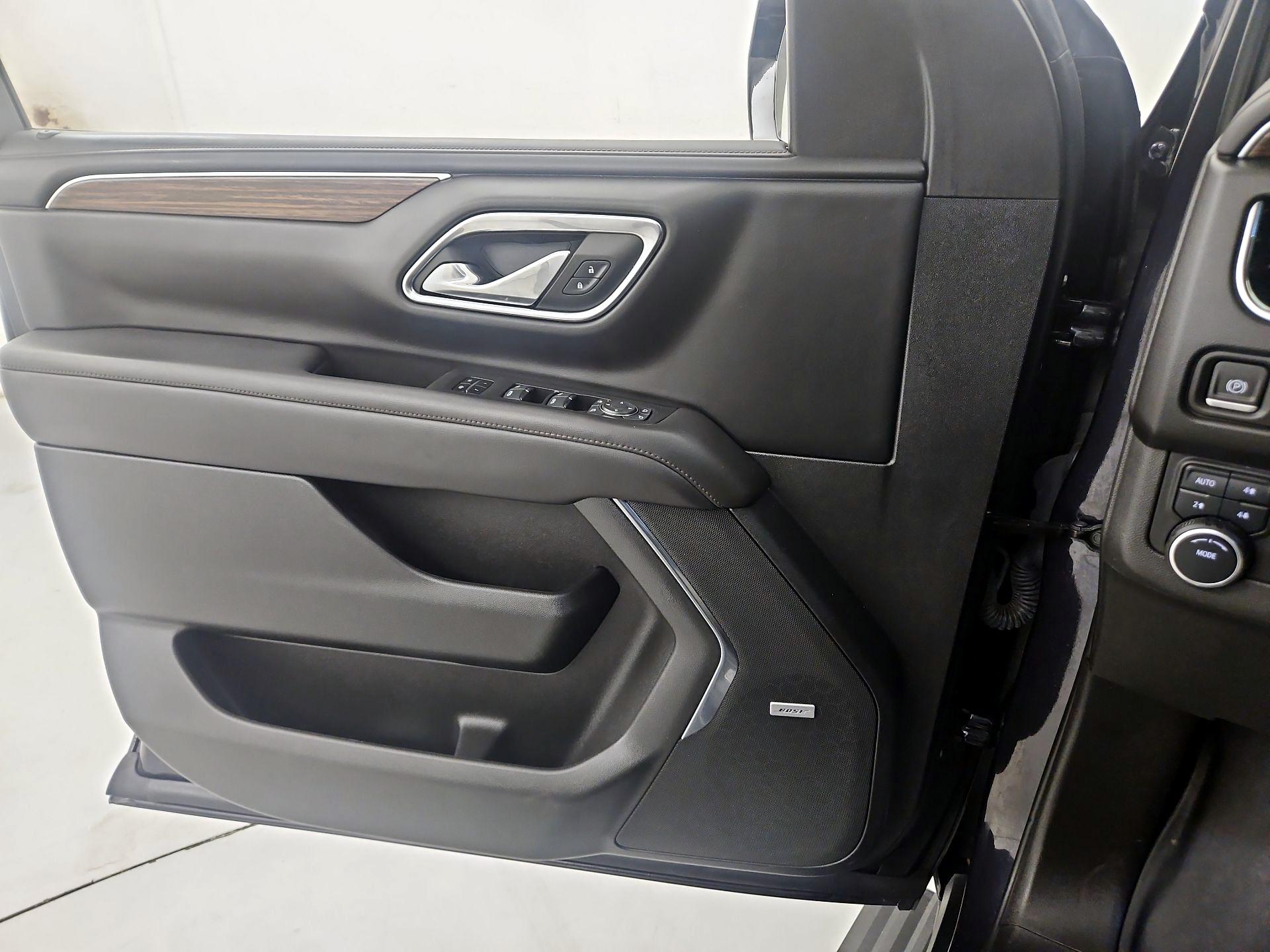 Thumbnail: 2023 Chevrolet Tahoe - 12