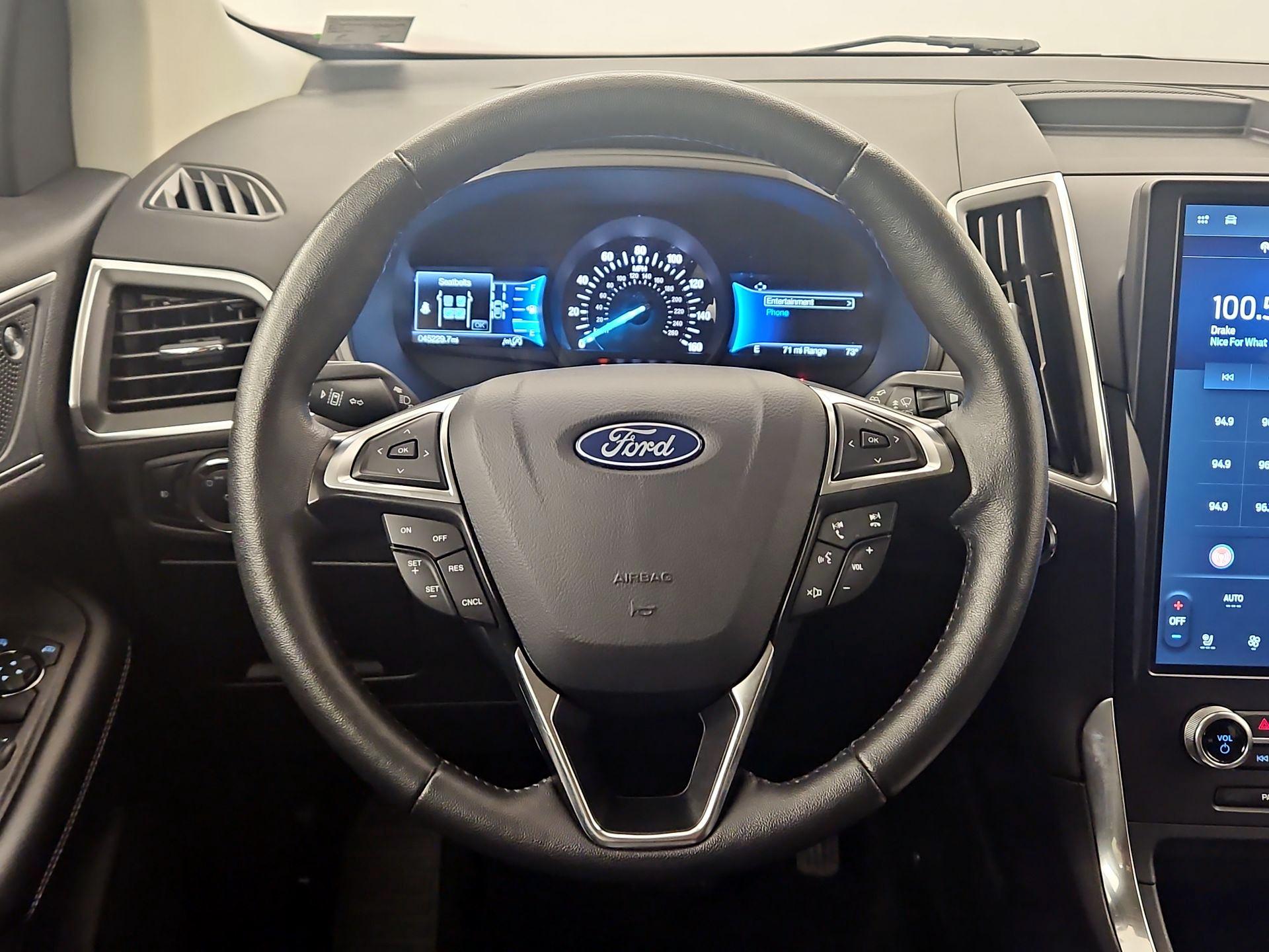 Thumbnail: 2024 Ford Edge - 10