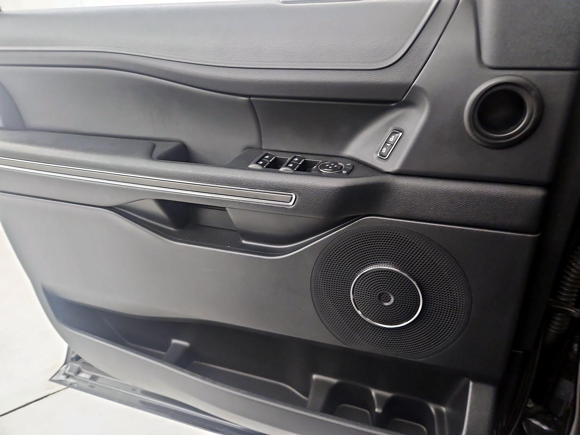 Thumbnail: 2022 Ford Expedition - 12