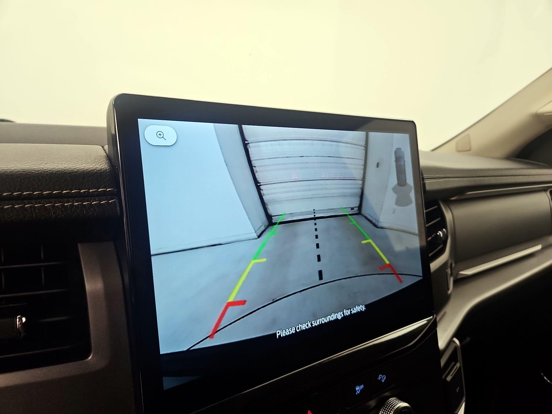 Thumbnail: 2022 Ford Expedition - 15