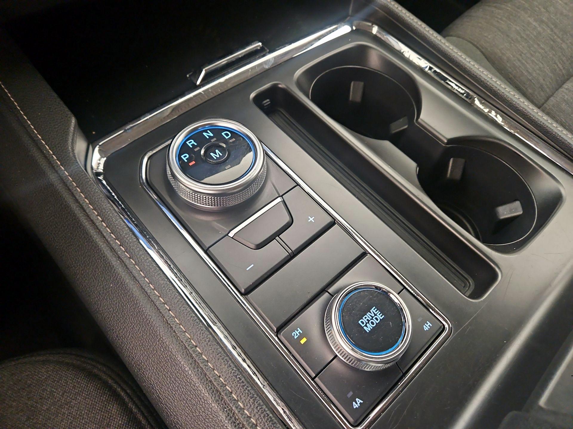 Thumbnail: 2022 Ford Expedition - 18