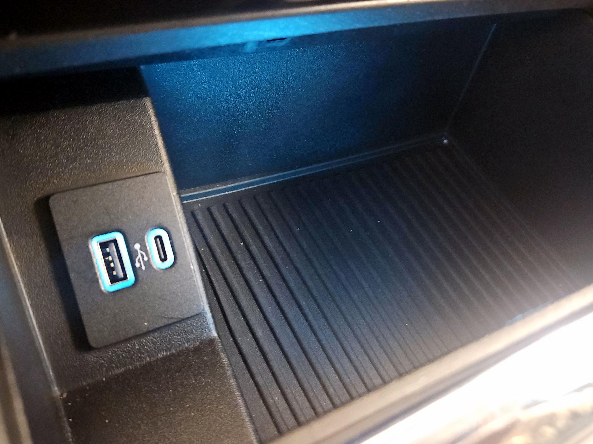 Thumbnail: 2022 Ford Expedition - 19