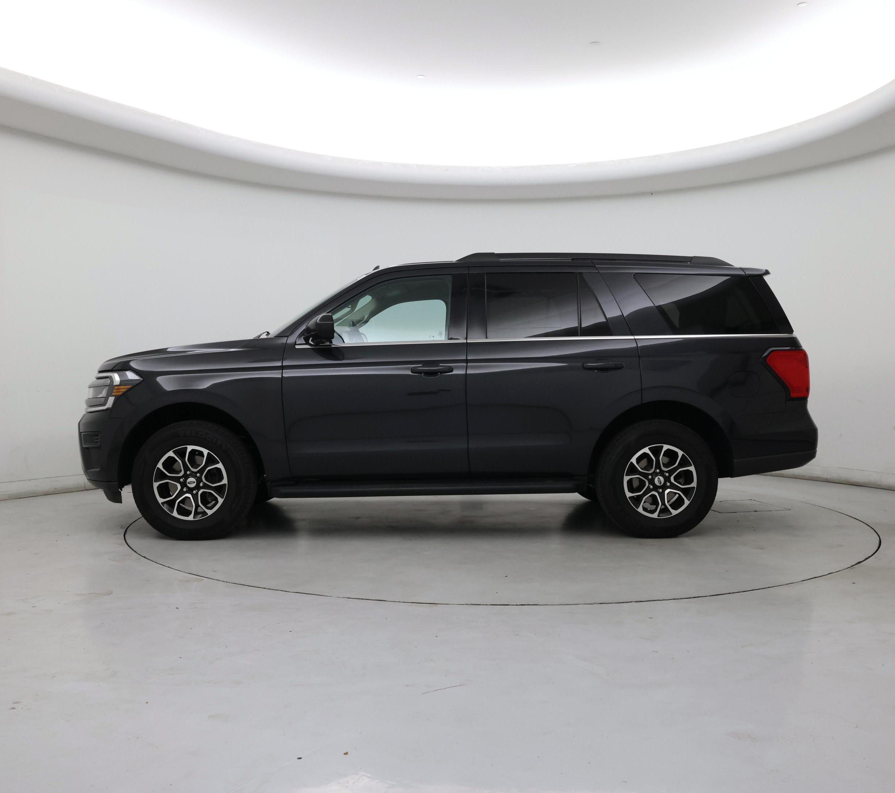 Thumbnail: 2022 Ford Expedition - 3