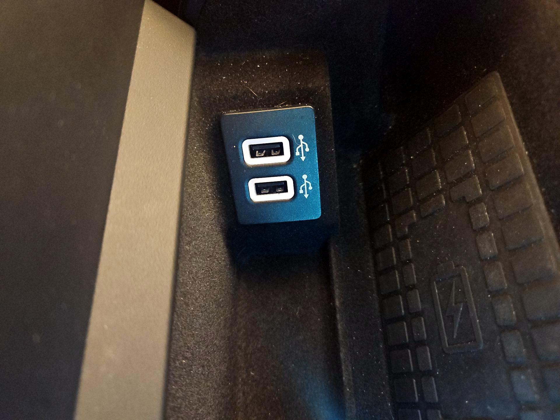 Thumbnail: 2019 Lincoln Navigator - 19