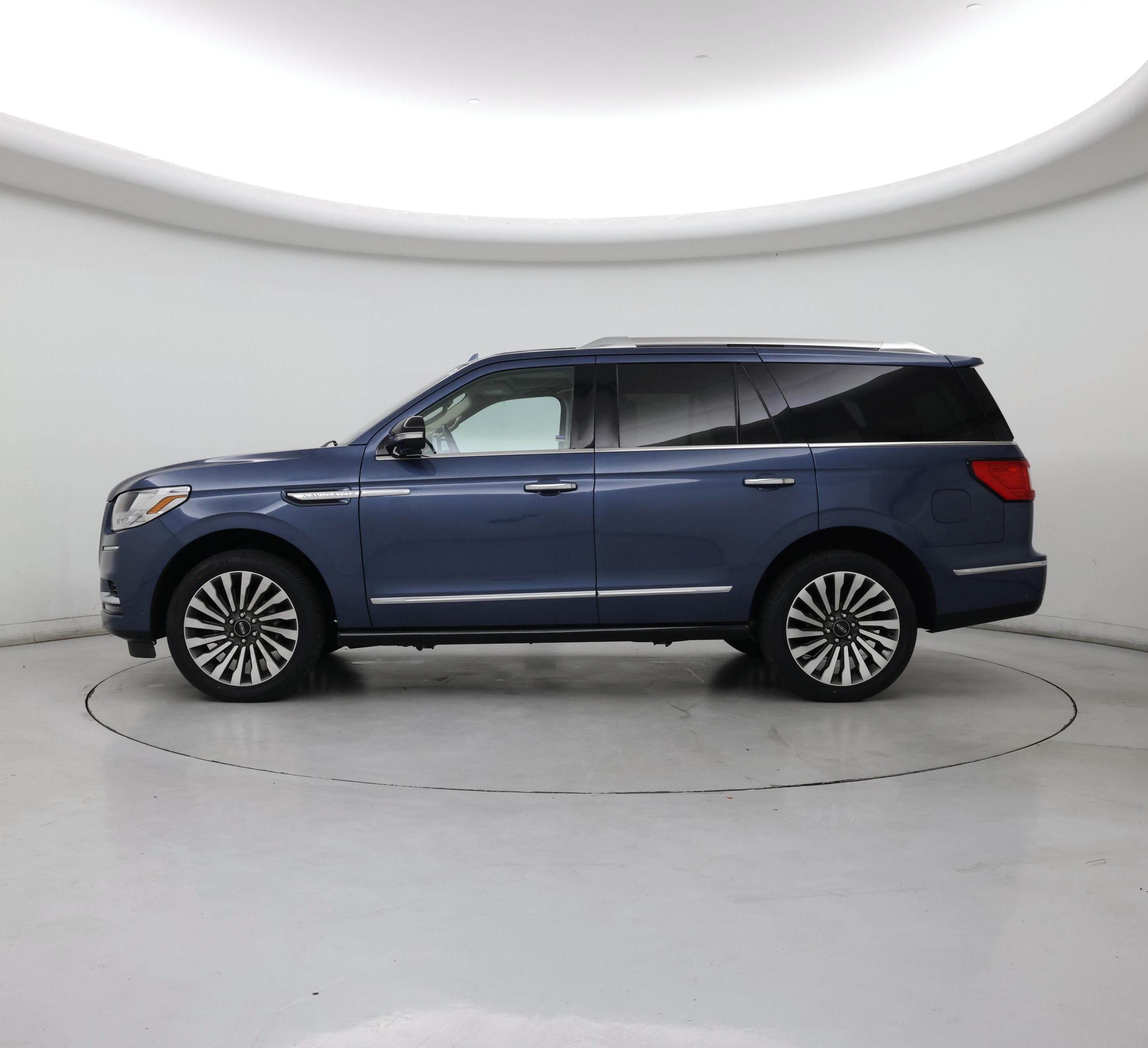 Thumbnail: 2019 Lincoln Navigator - 3