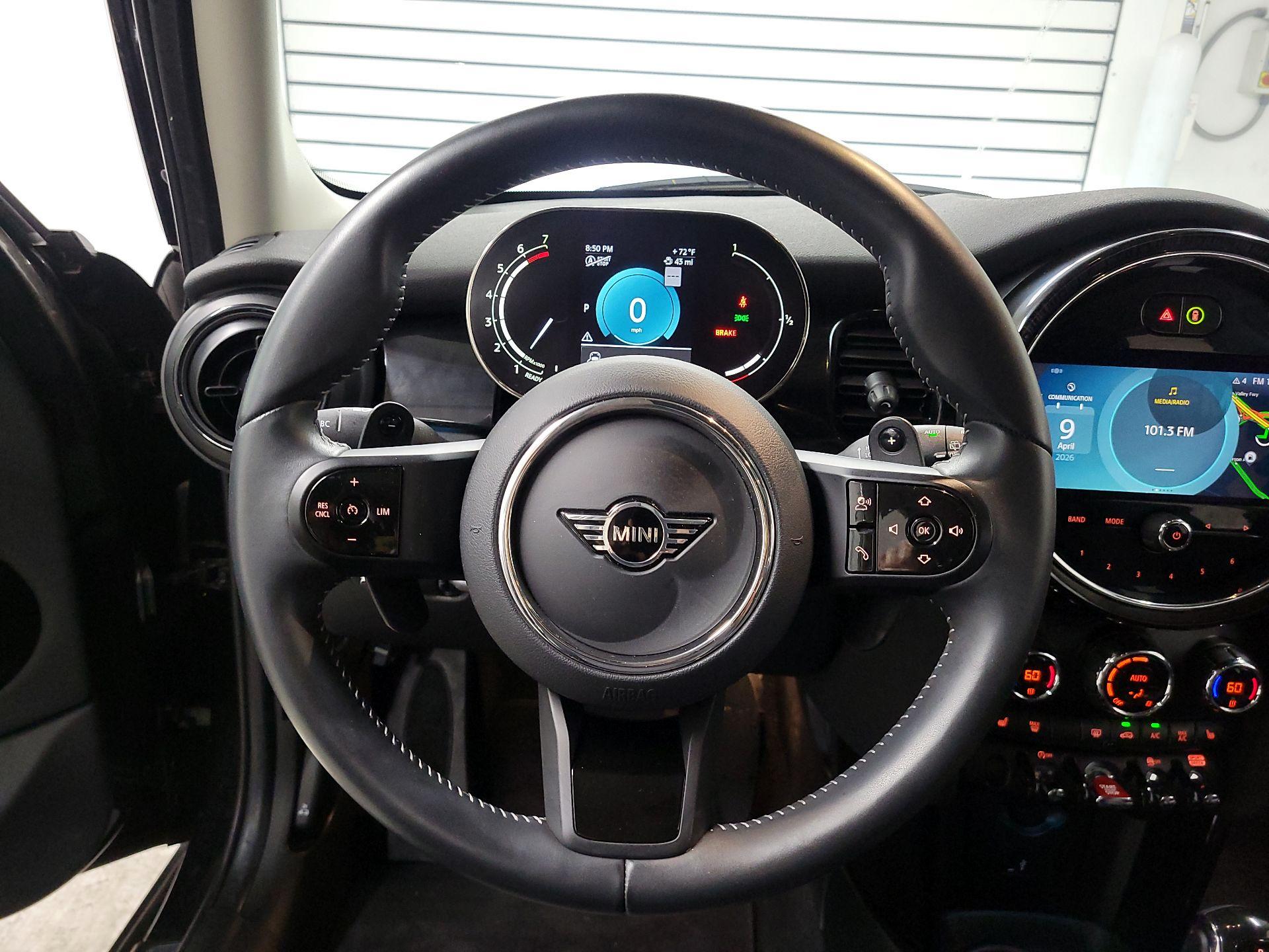 Thumbnail: 2024 MINI Cooper Hardtop - 10