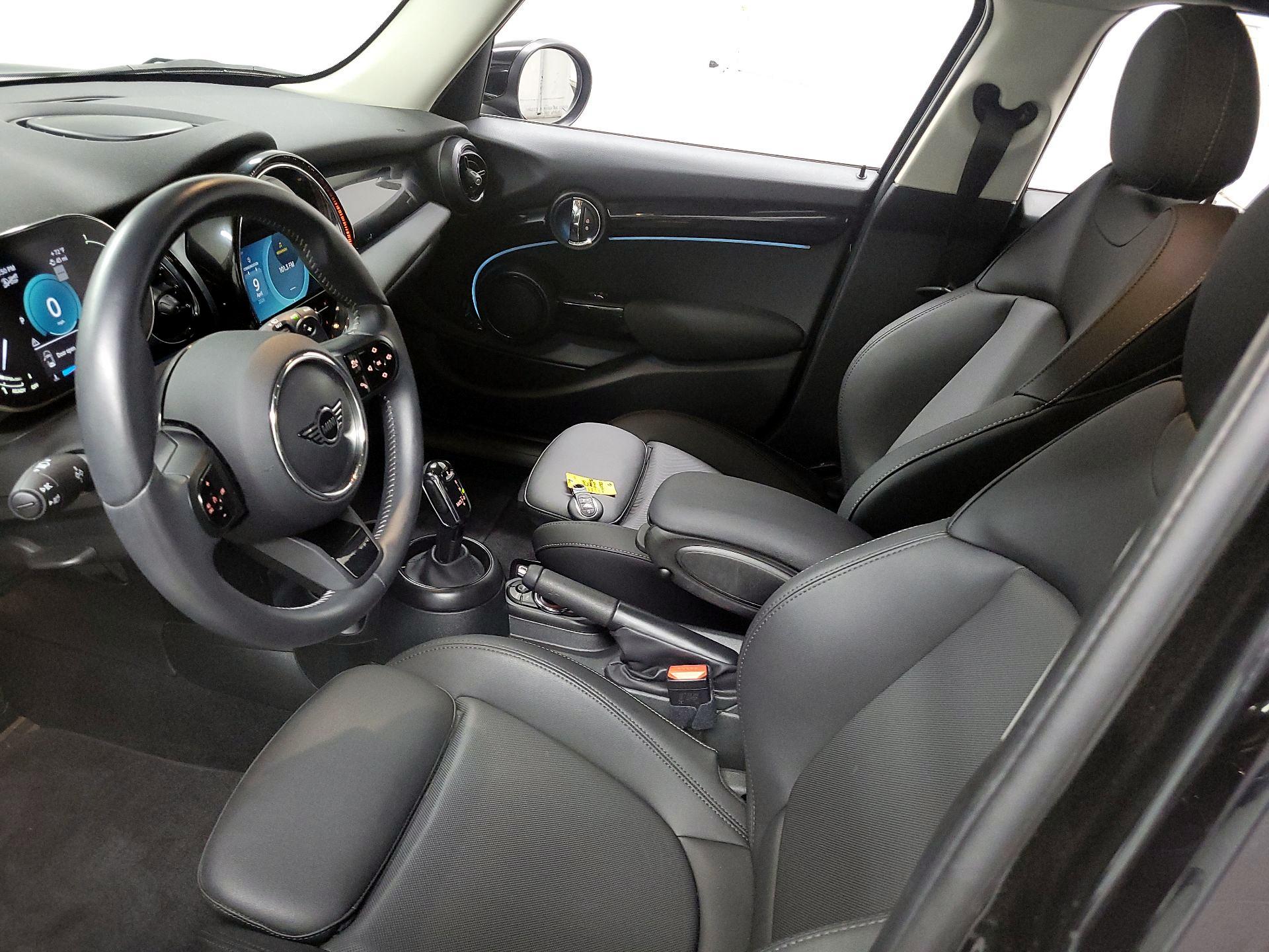 Thumbnail: 2024 MINI Cooper Hardtop - 11