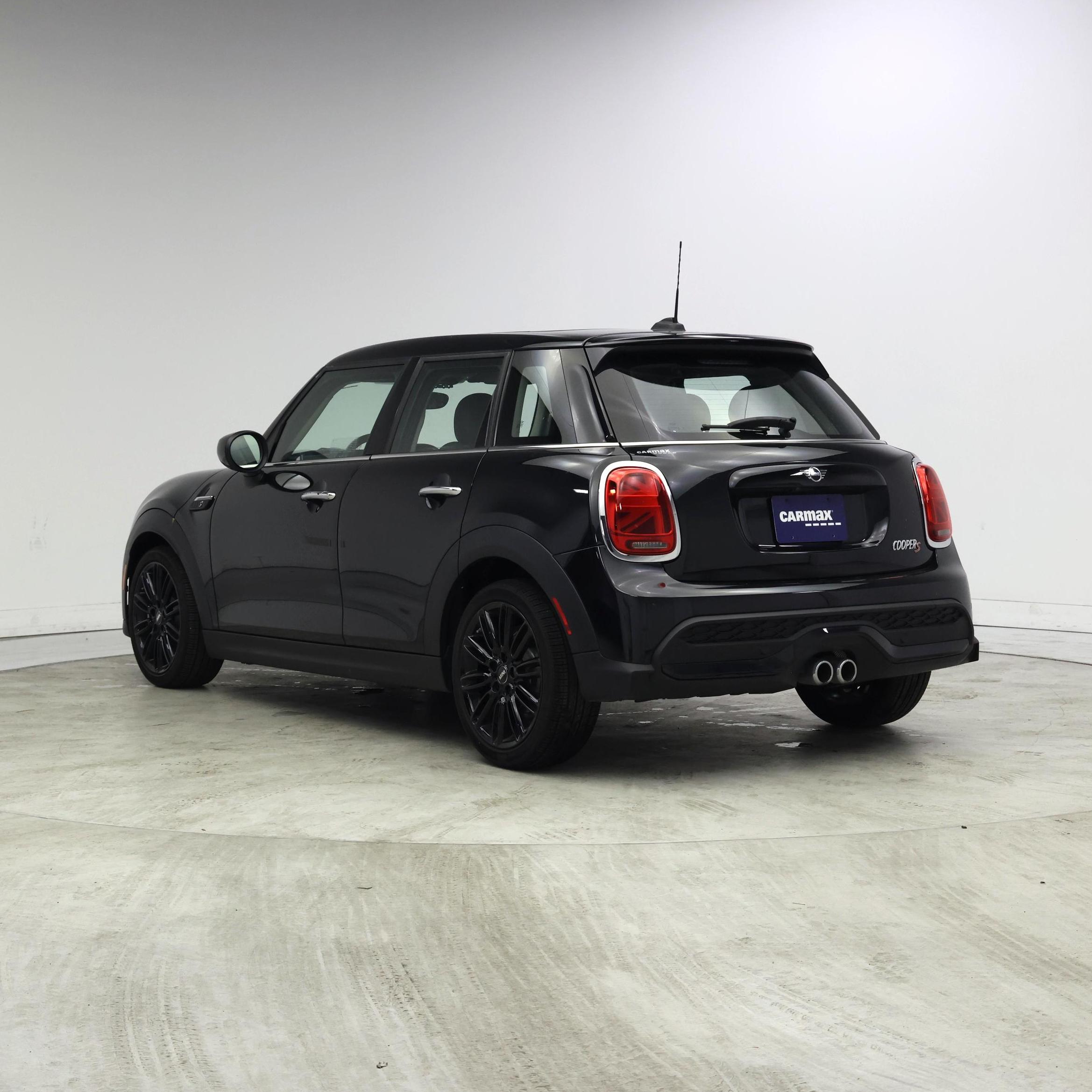 Thumbnail: 2024 MINI Cooper Hardtop - 2