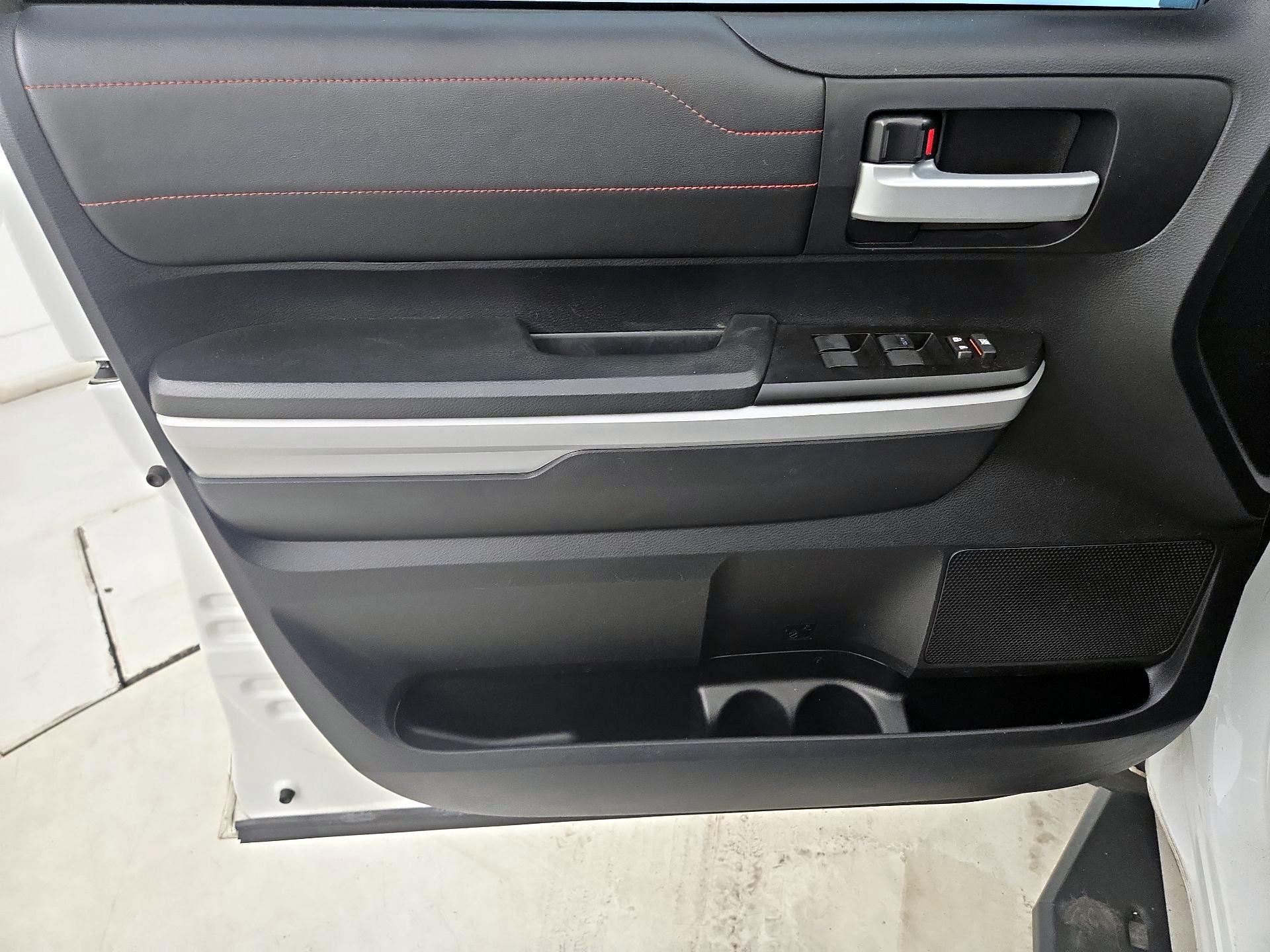 Thumbnail: 2019 Toyota Tundra - 12