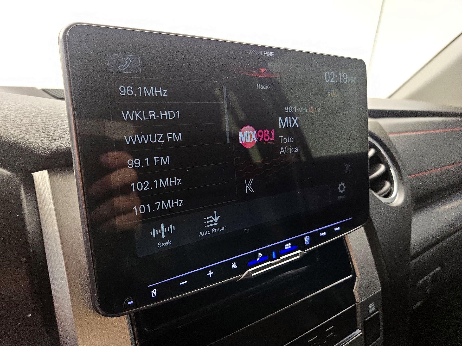 Thumbnail: 2019 Toyota Tundra - 15