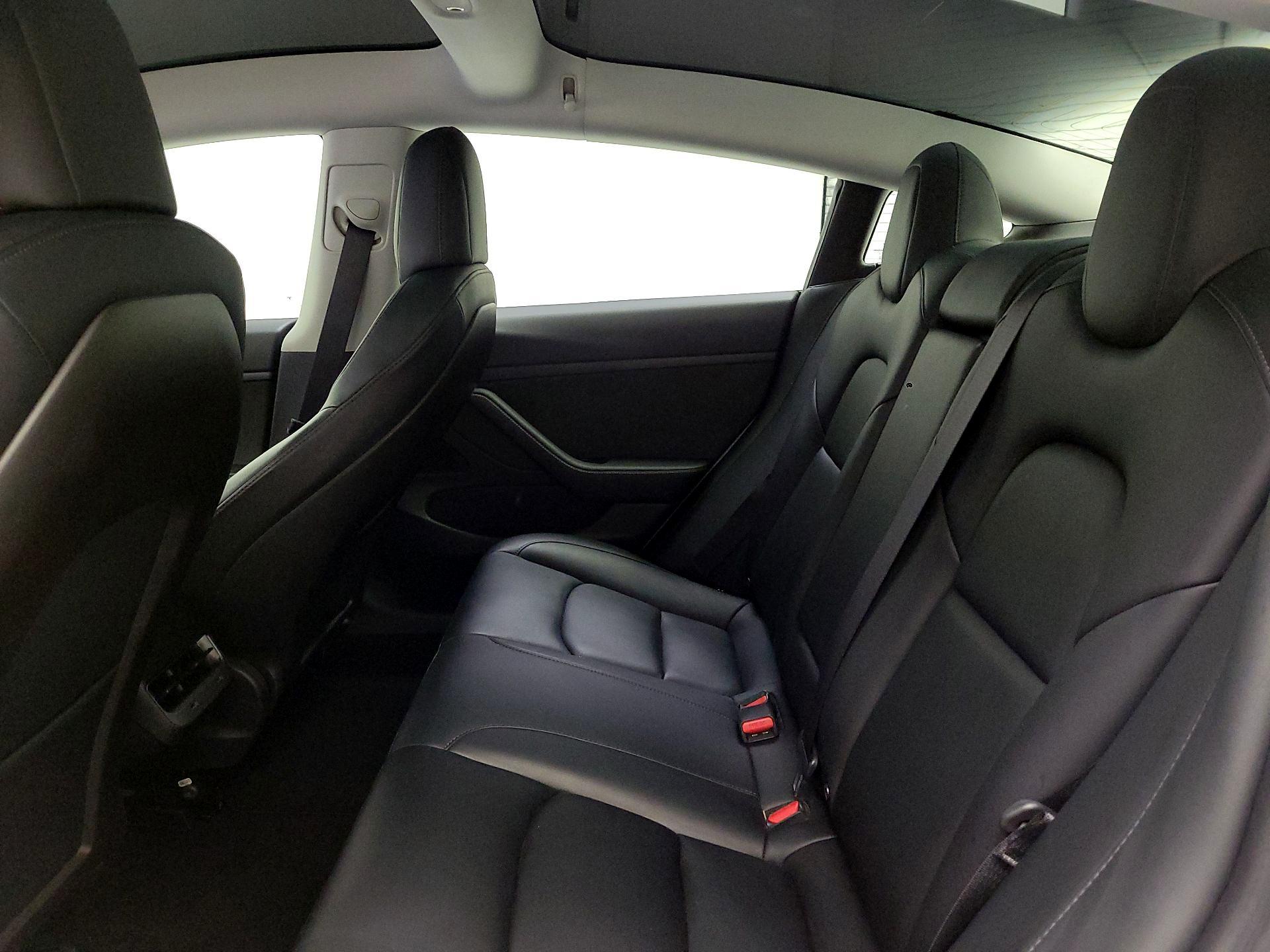 Thumbnail: 2020 Tesla Model 3 - 18