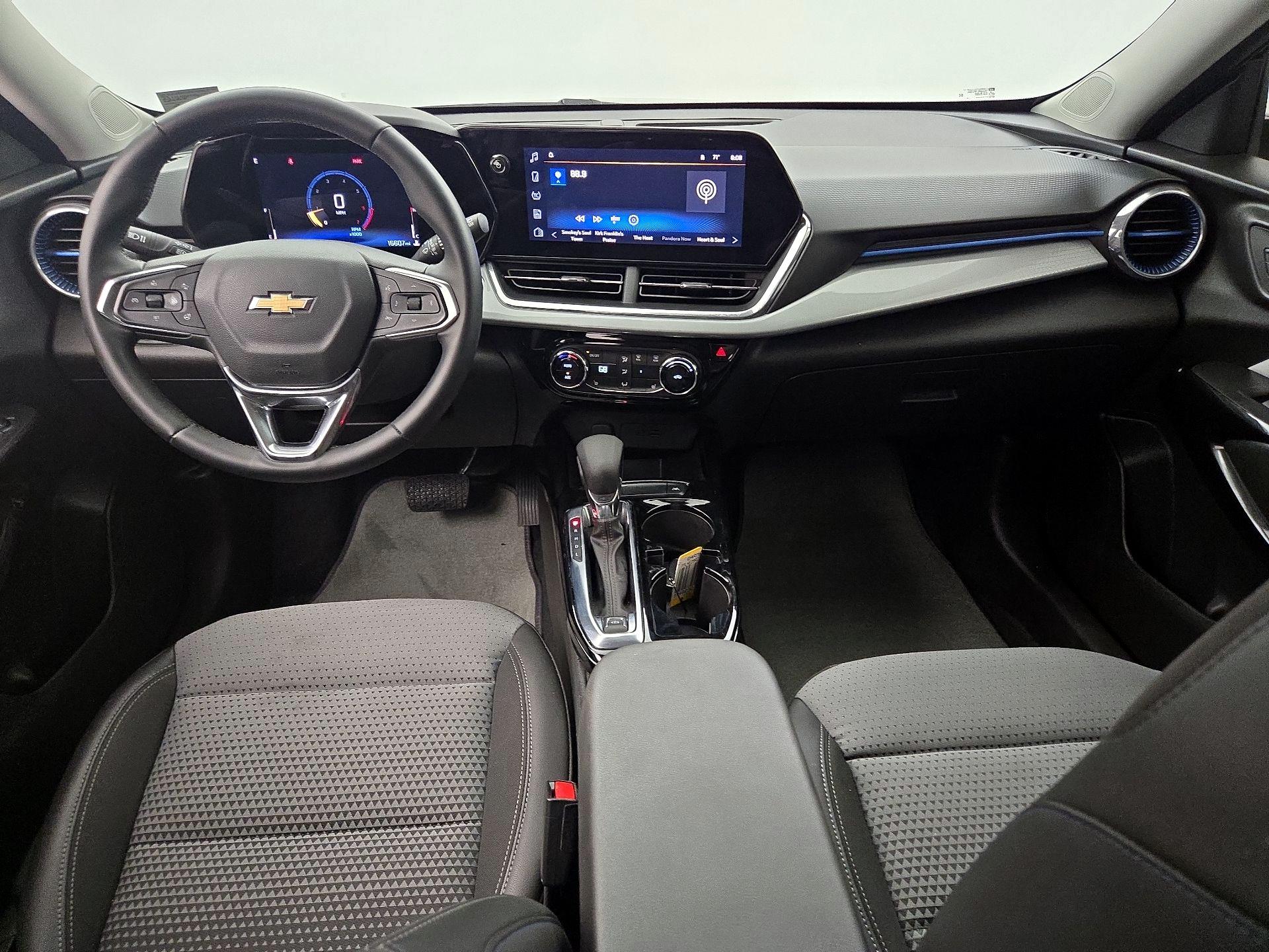 Thumbnail: 2024 Chevrolet Trax - 9