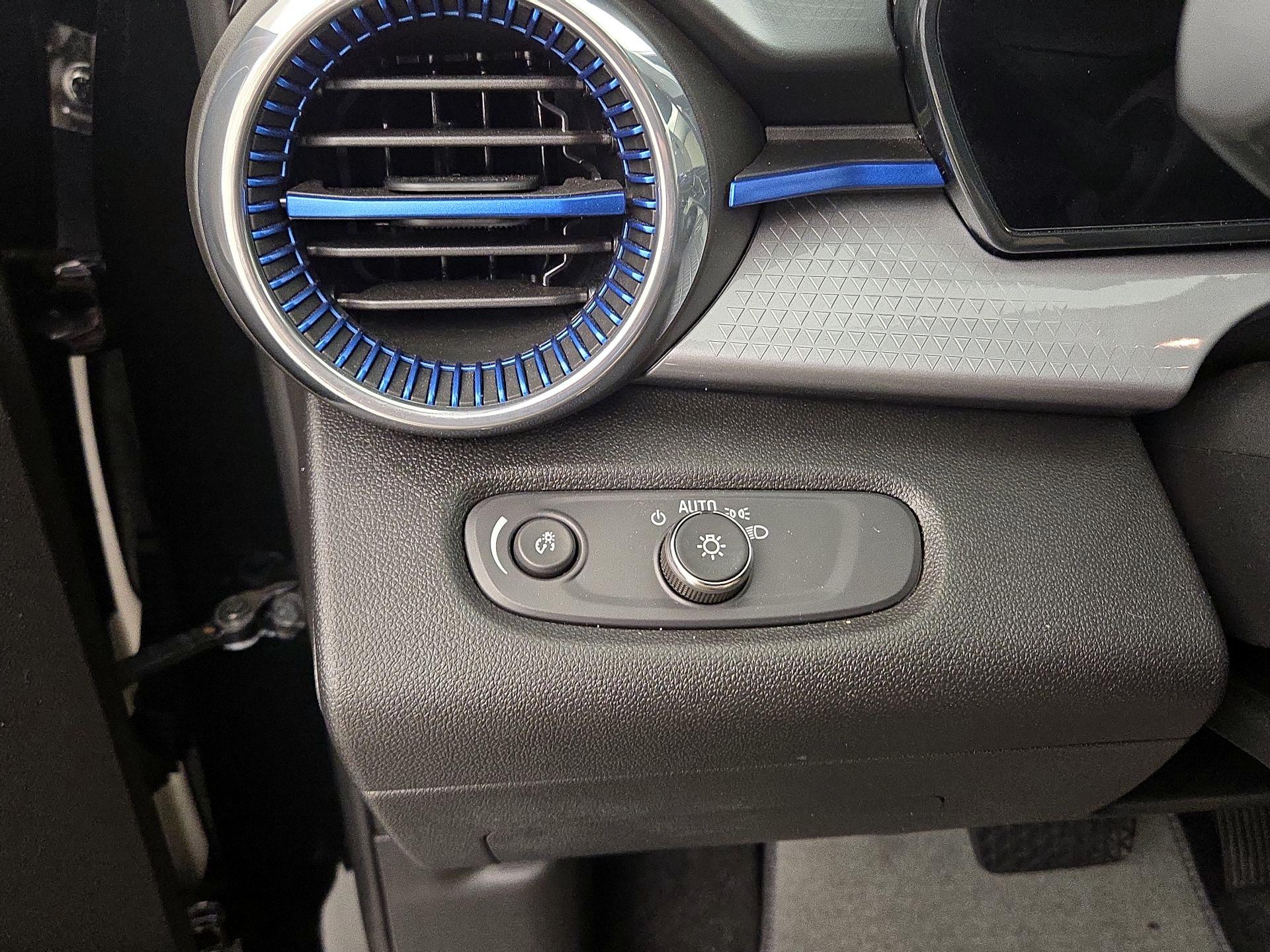 Thumbnail: 2024 Chevrolet Trax - 13