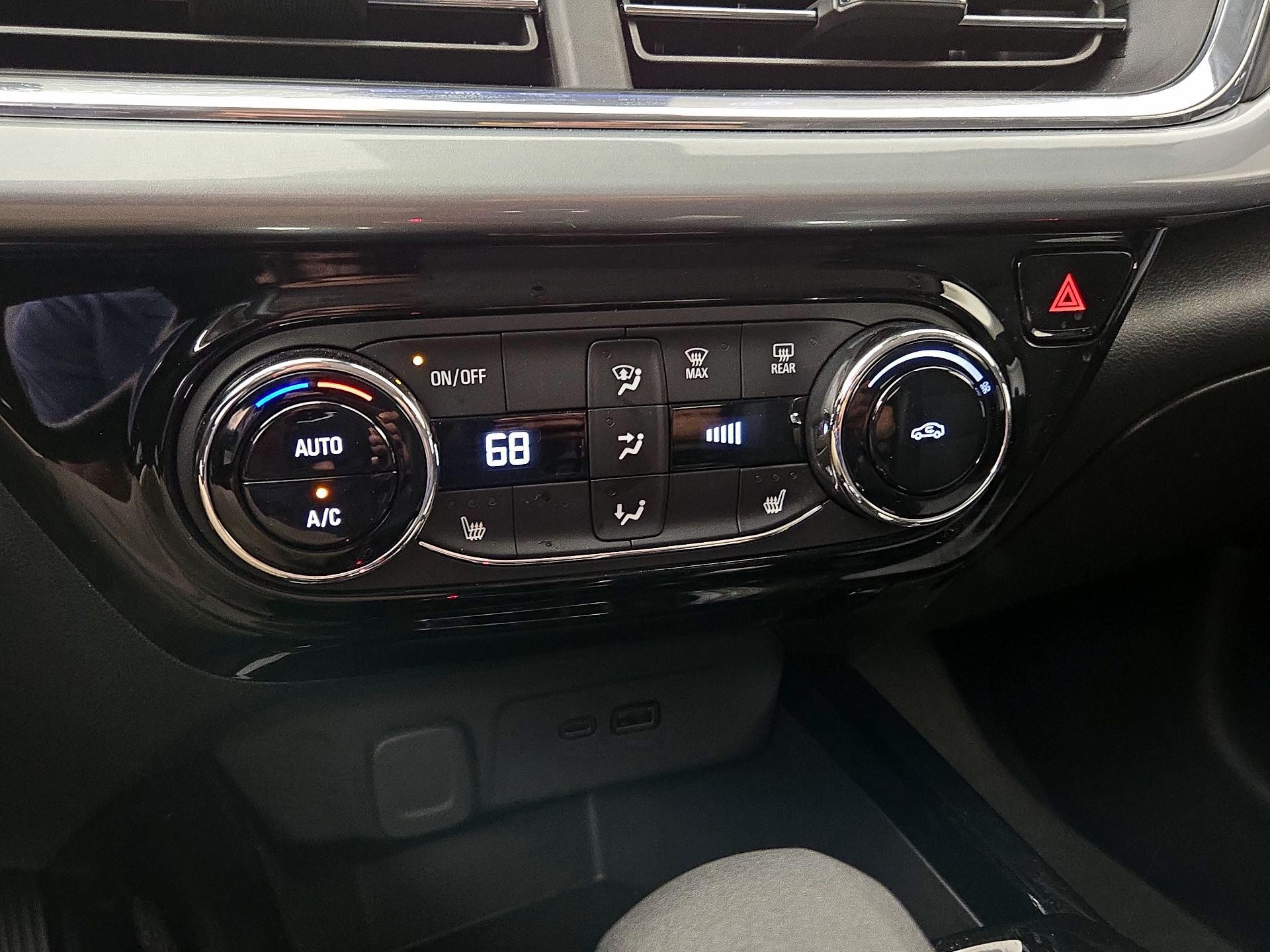 Thumbnail: 2024 Chevrolet Trax - 16