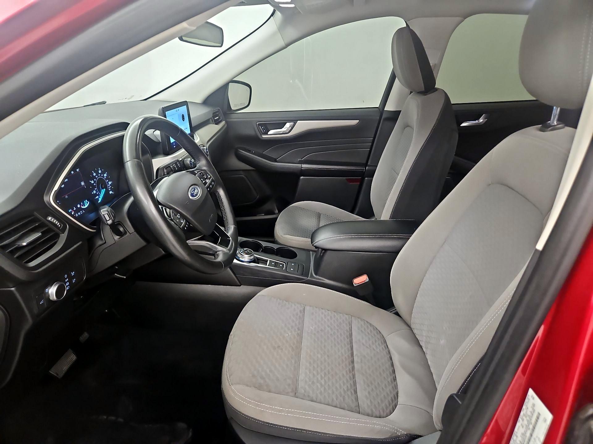 Thumbnail: 2021 Ford Escape - 11