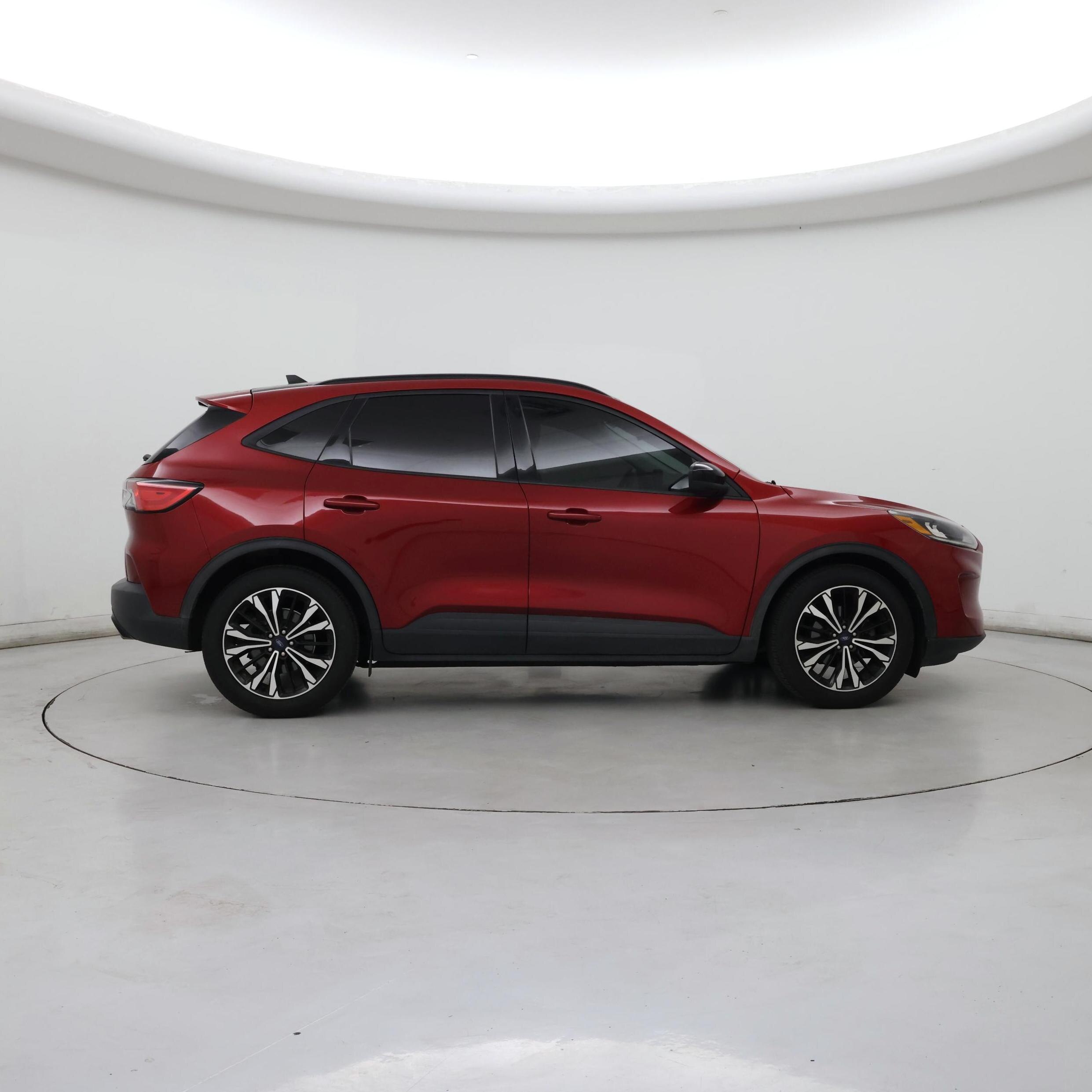 Thumbnail: 2021 Ford Escape - 7