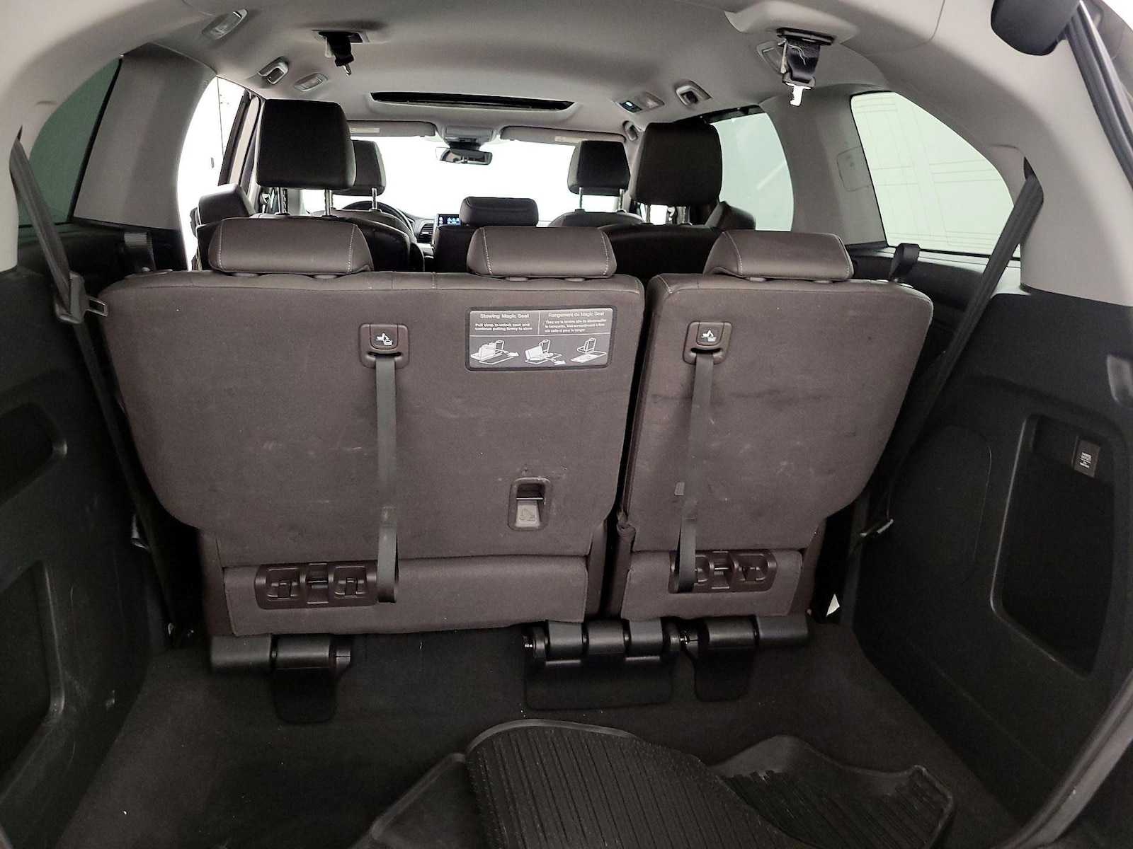 2023 Honda Odyssey EX-L - Photo 23