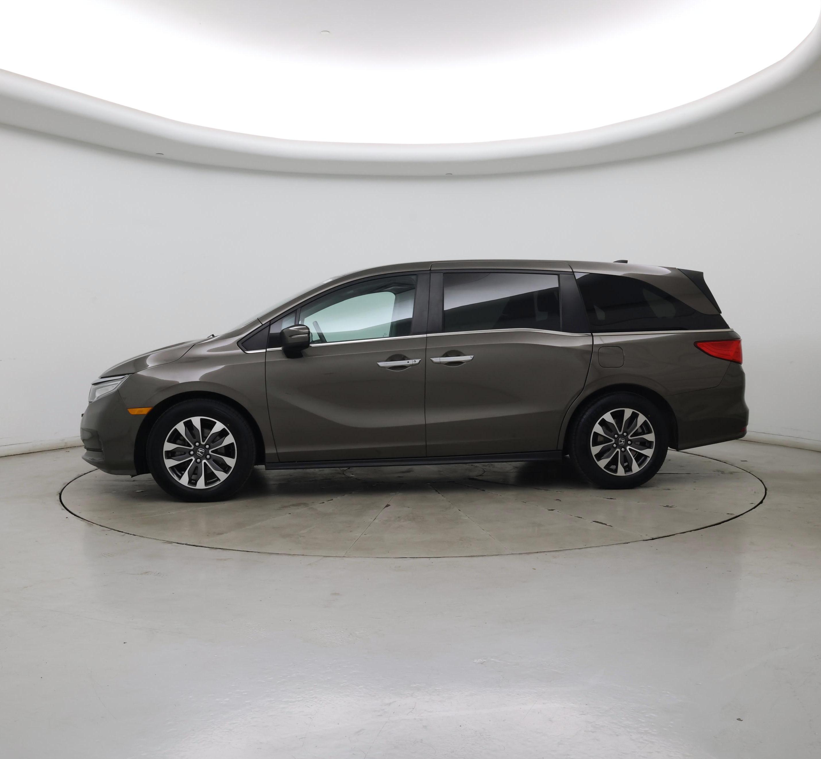 Thumbnail: 2023 Honda Odyssey - 3