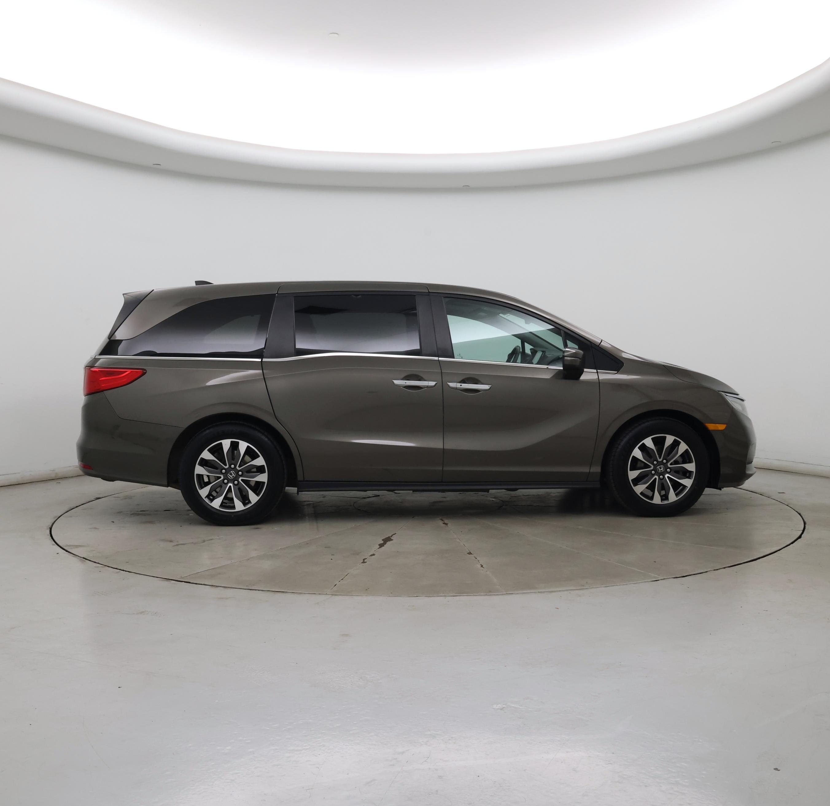 Thumbnail: 2023 Honda Odyssey - 7