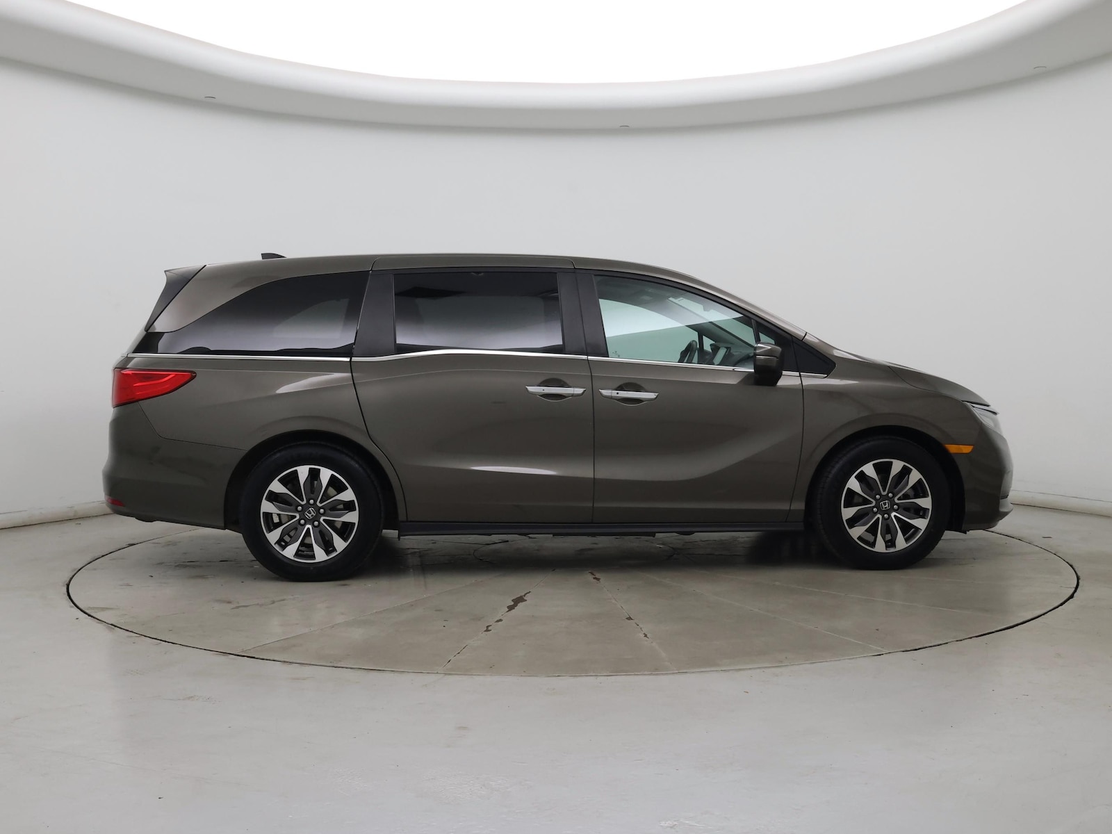 2023 Honda Odyssey EX-L - Photo 8
