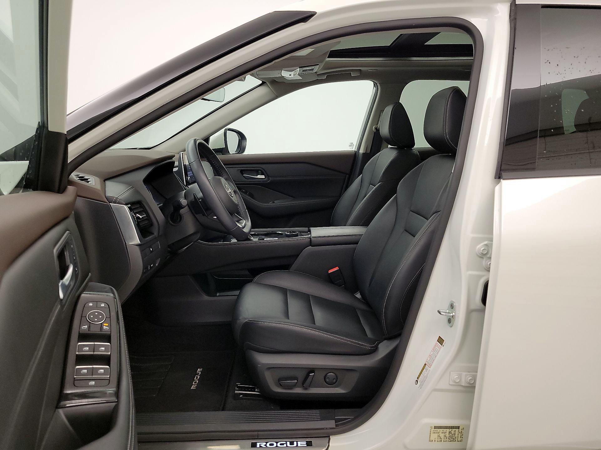Thumbnail: 2023 Nissan Rogue - 11