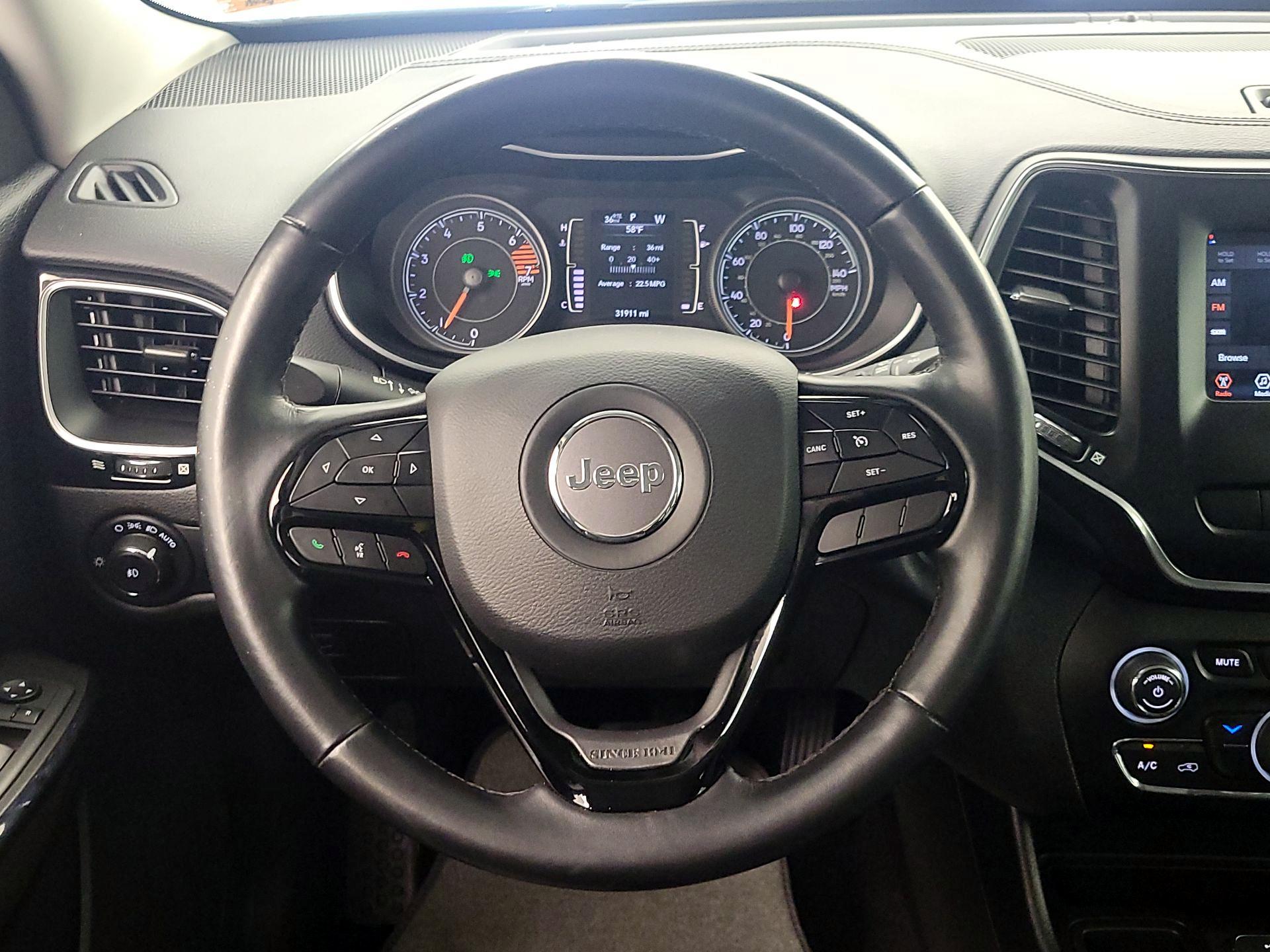 Thumbnail: 2021 Jeep Cherokee - 10