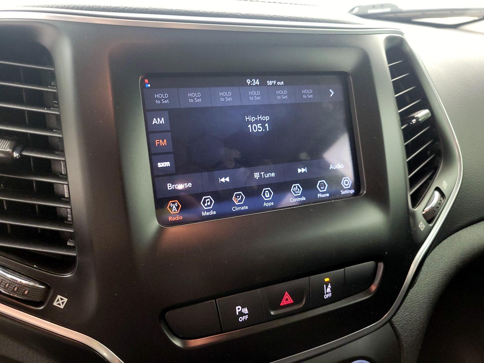 Thumbnail: 2021 Jeep Cherokee - 15