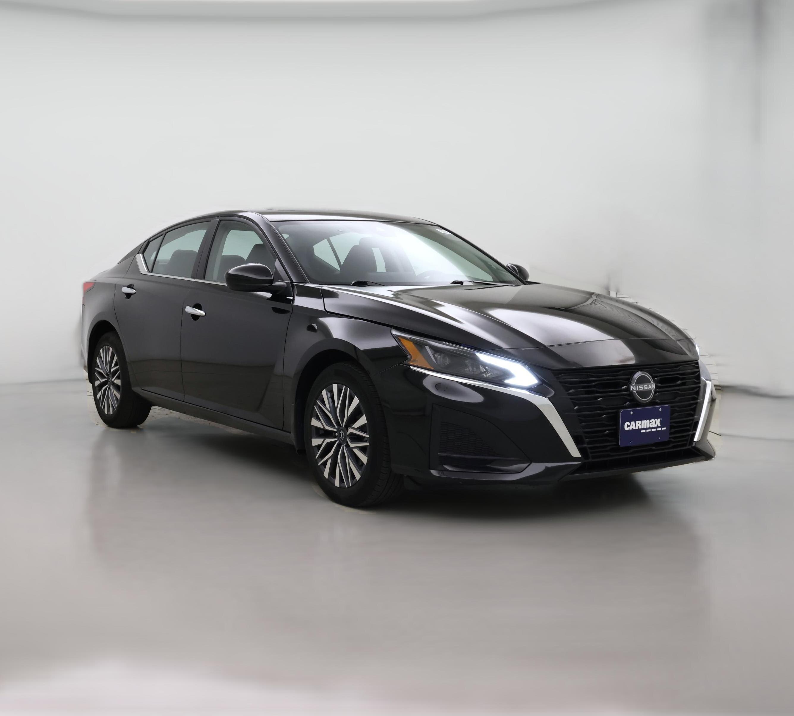 Thumbnail: 2023 Nissan Altima - 1