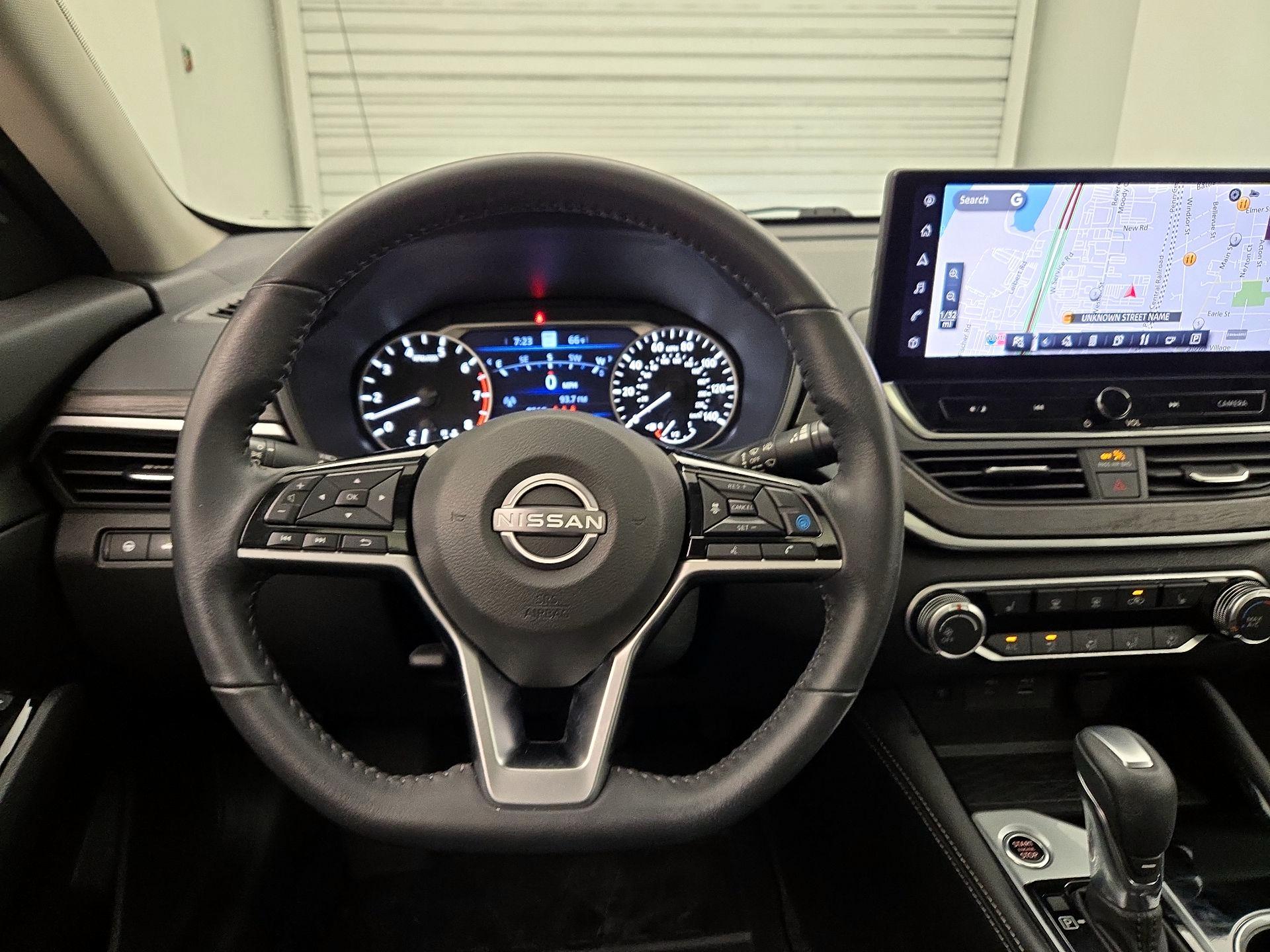 Thumbnail: 2023 Nissan Altima - 10