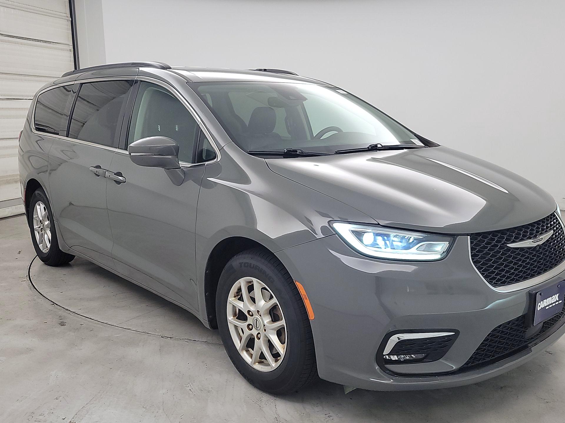 Thumbnail: 2022 Chrysler Pacifica - 1