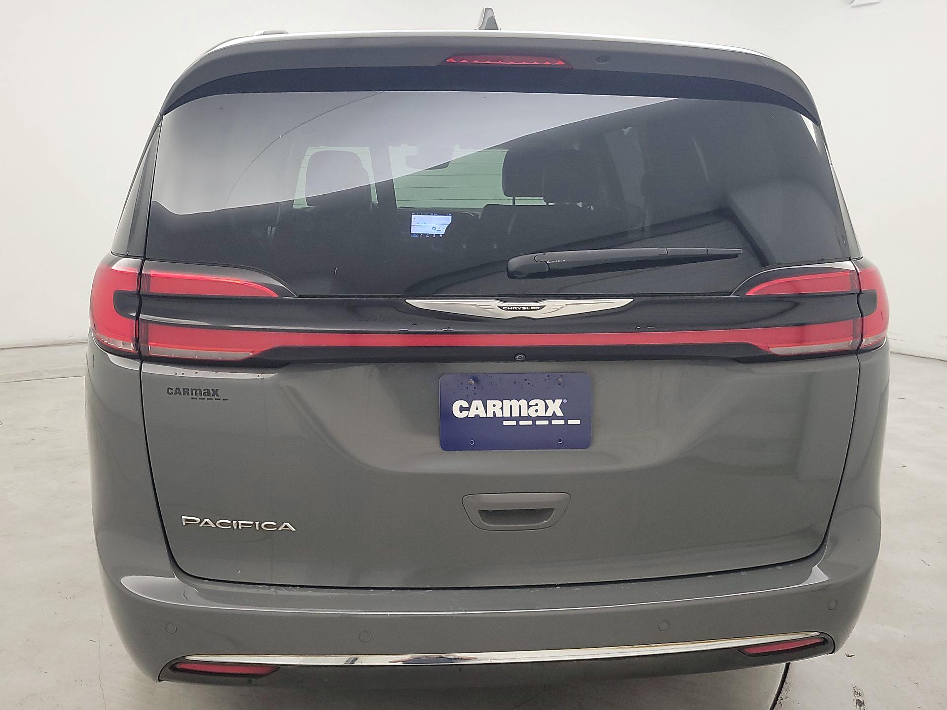 Thumbnail: 2022 Chrysler Pacifica - 6