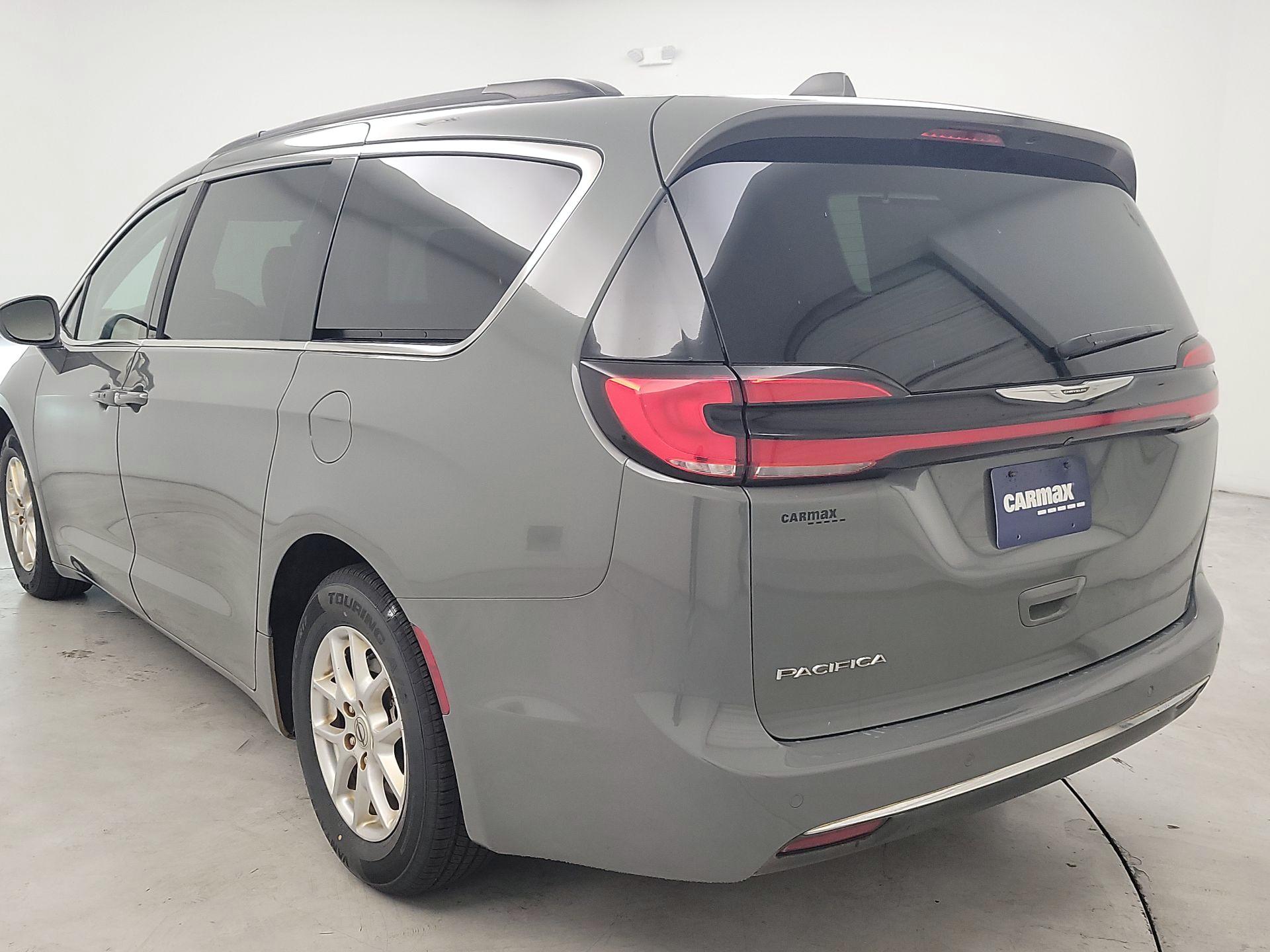 Thumbnail: 2022 Chrysler Pacifica - 7