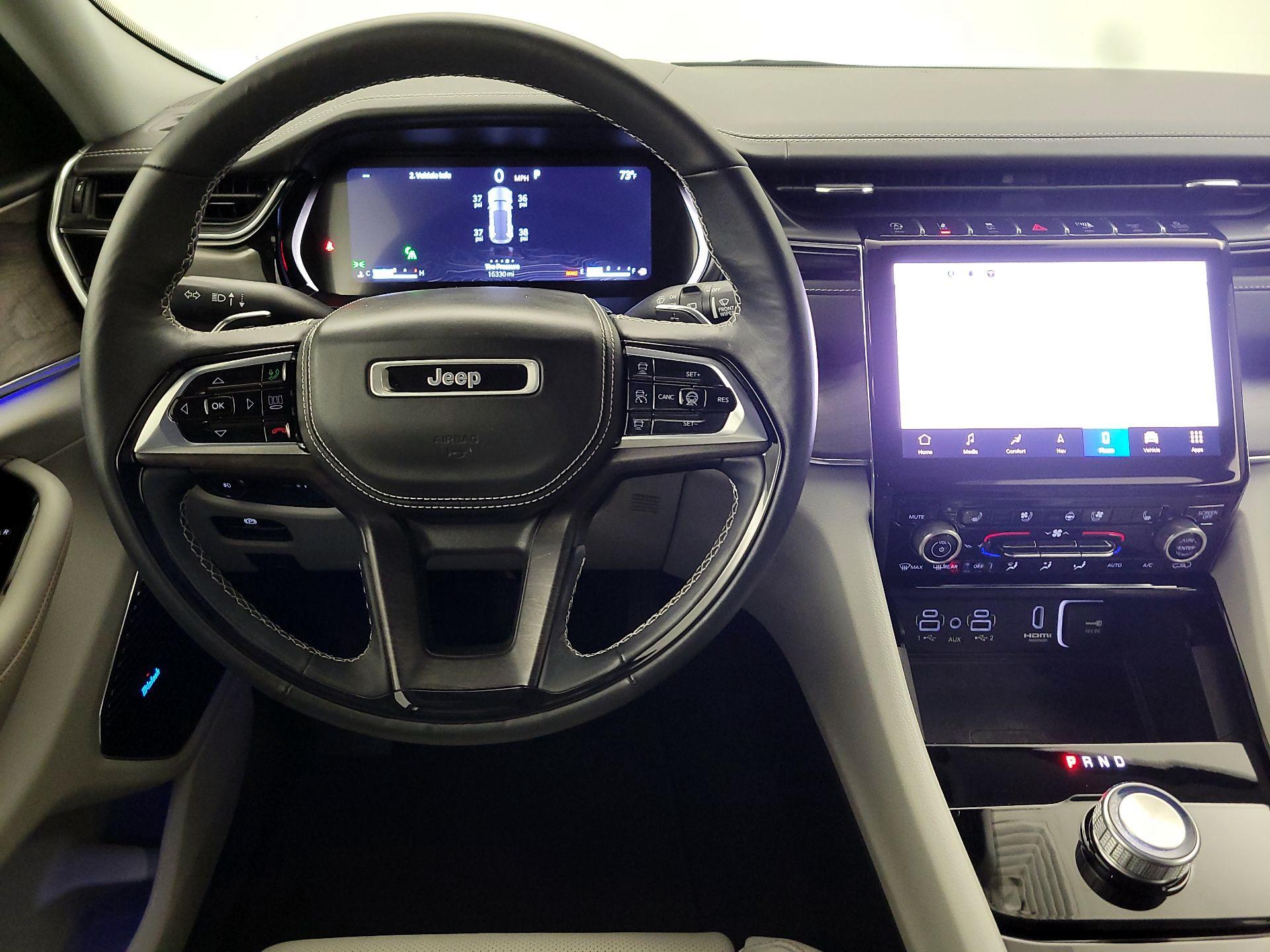 Thumbnail: 2023 Jeep Grand Cherokee - 10