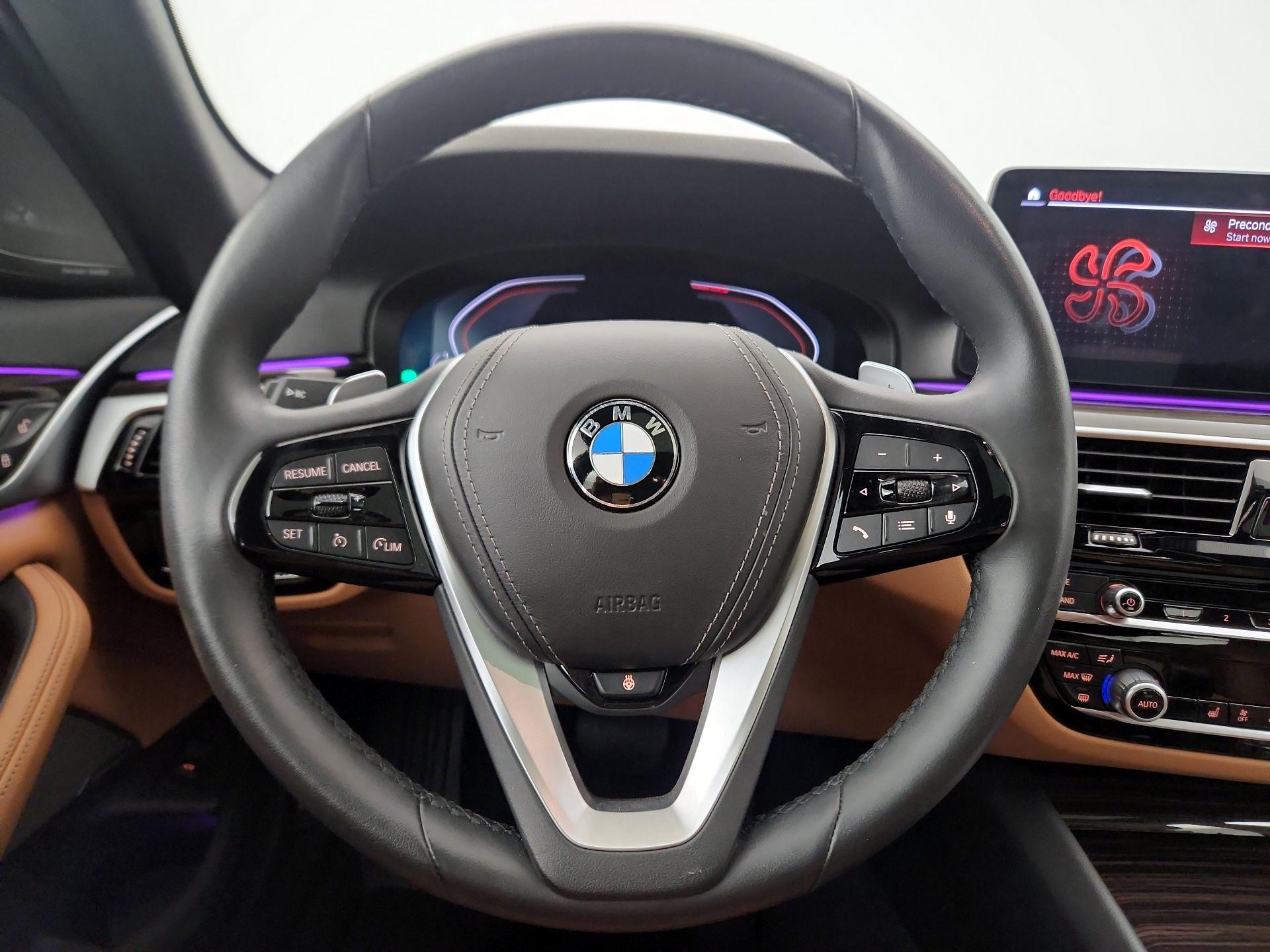 Thumbnail: 2023 BMW 5 Series - 10