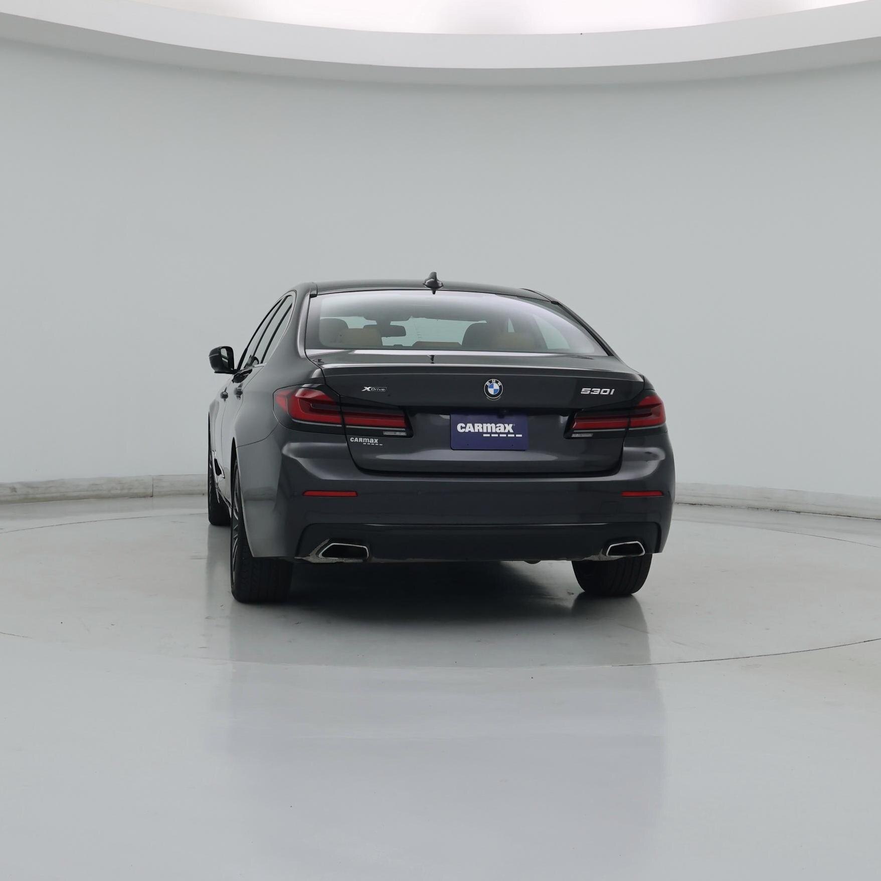 Thumbnail: 2023 BMW 5 Series - 6