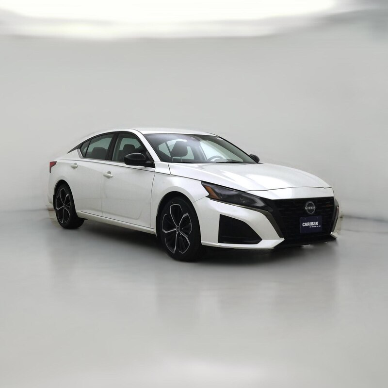 2023 Nissan Altima SR