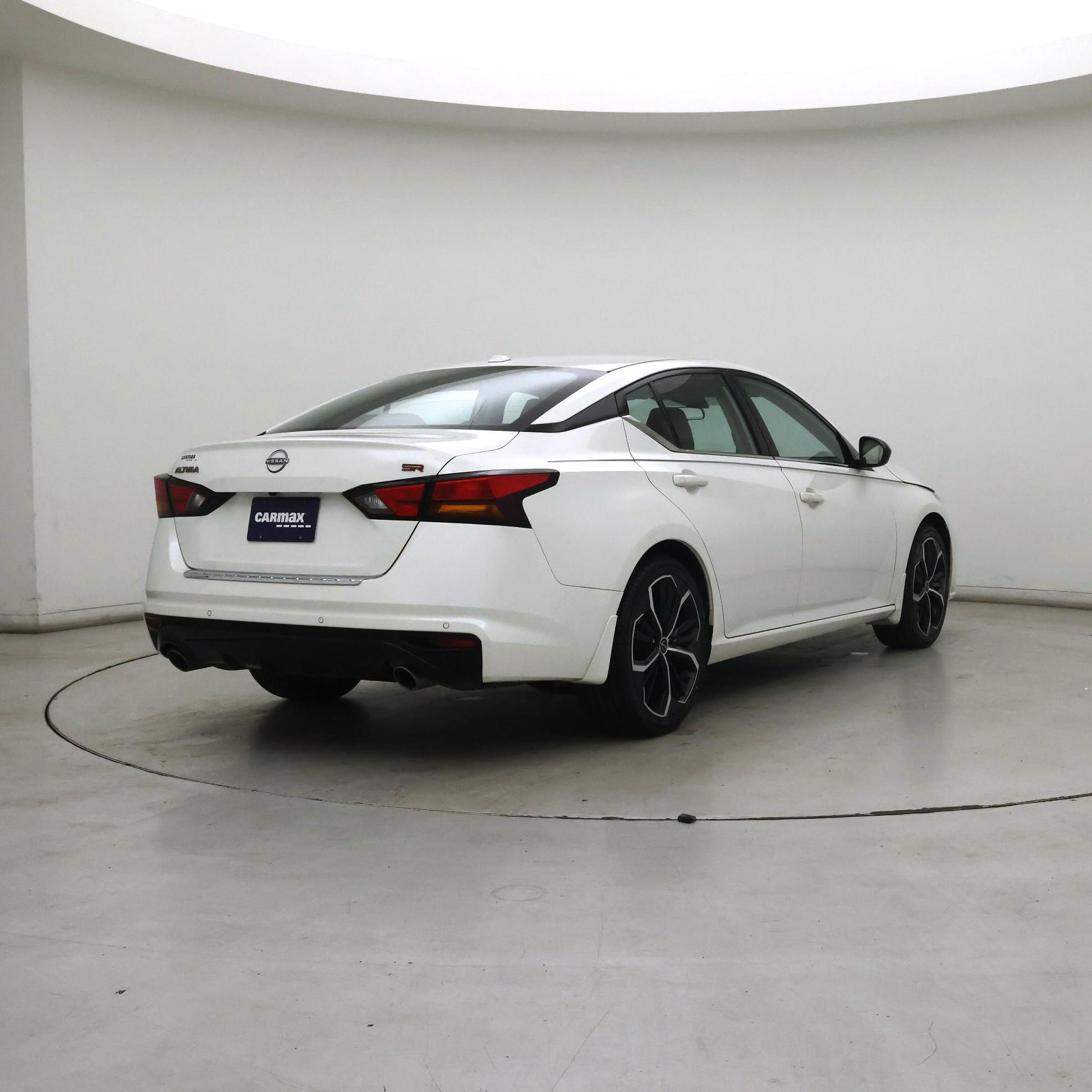 Thumbnail: 2023 Nissan Altima - 8