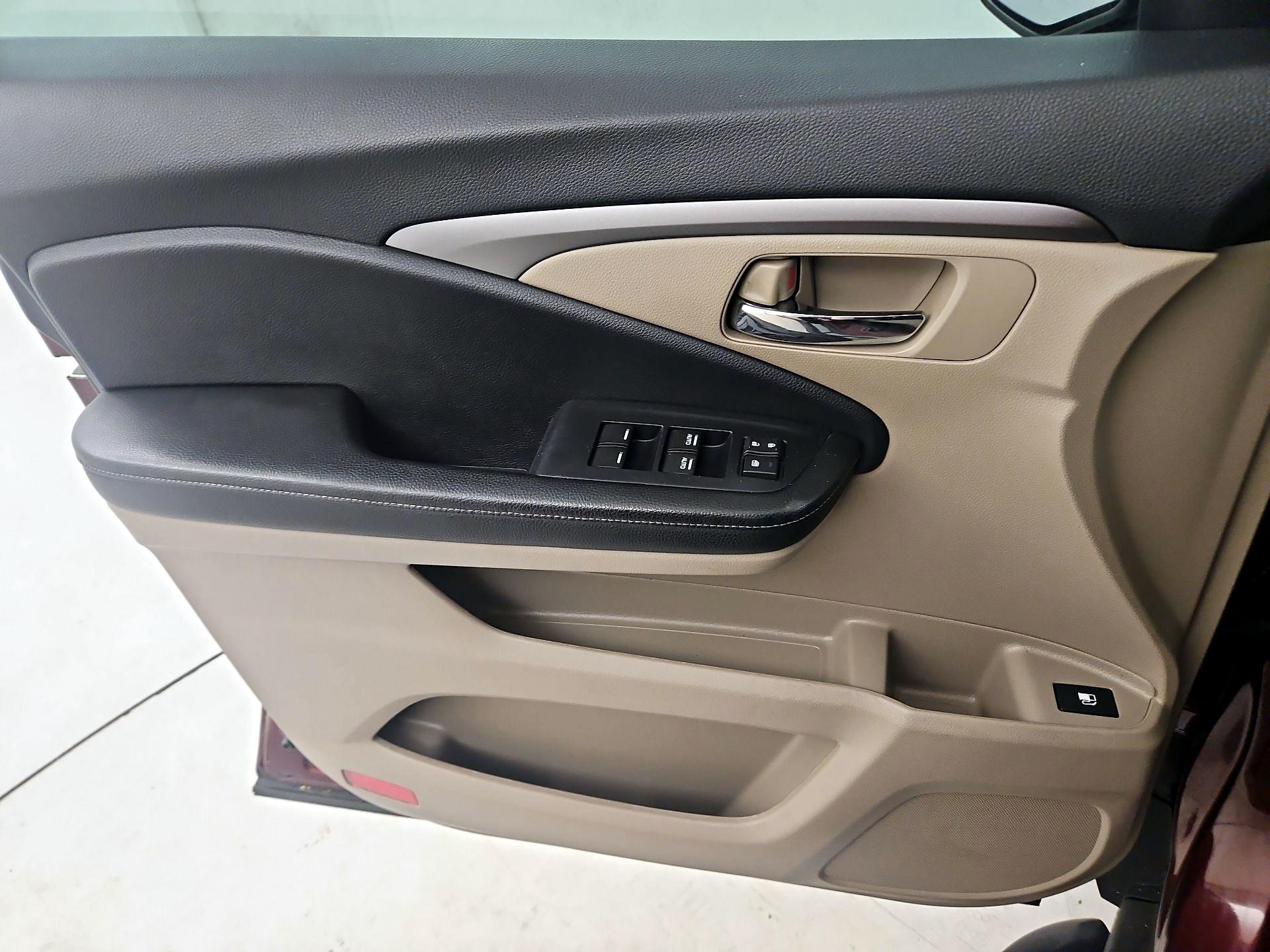 Thumbnail: 2020 Honda Ridgeline - 12