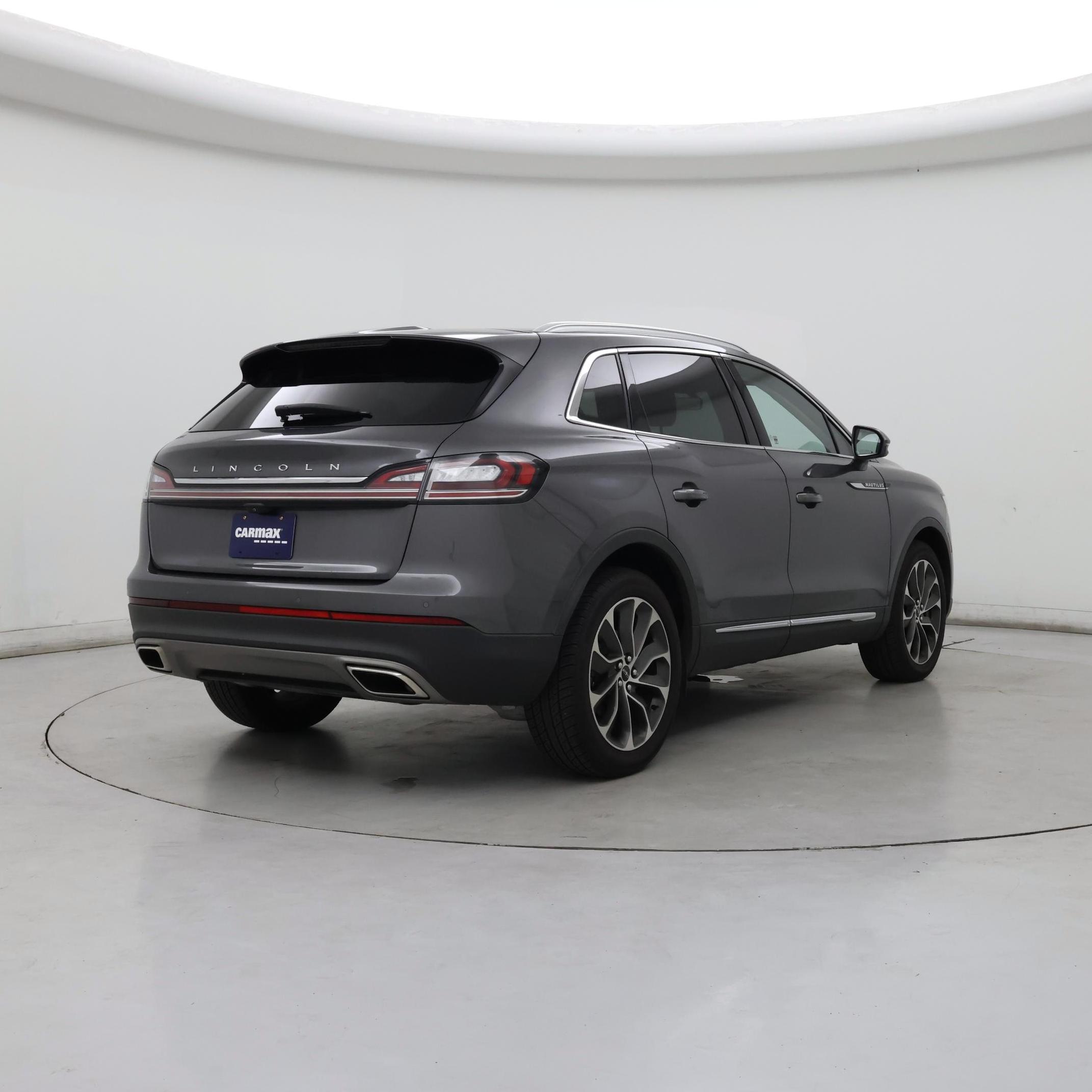 Thumbnail: 2022 Lincoln Nautilus - 8