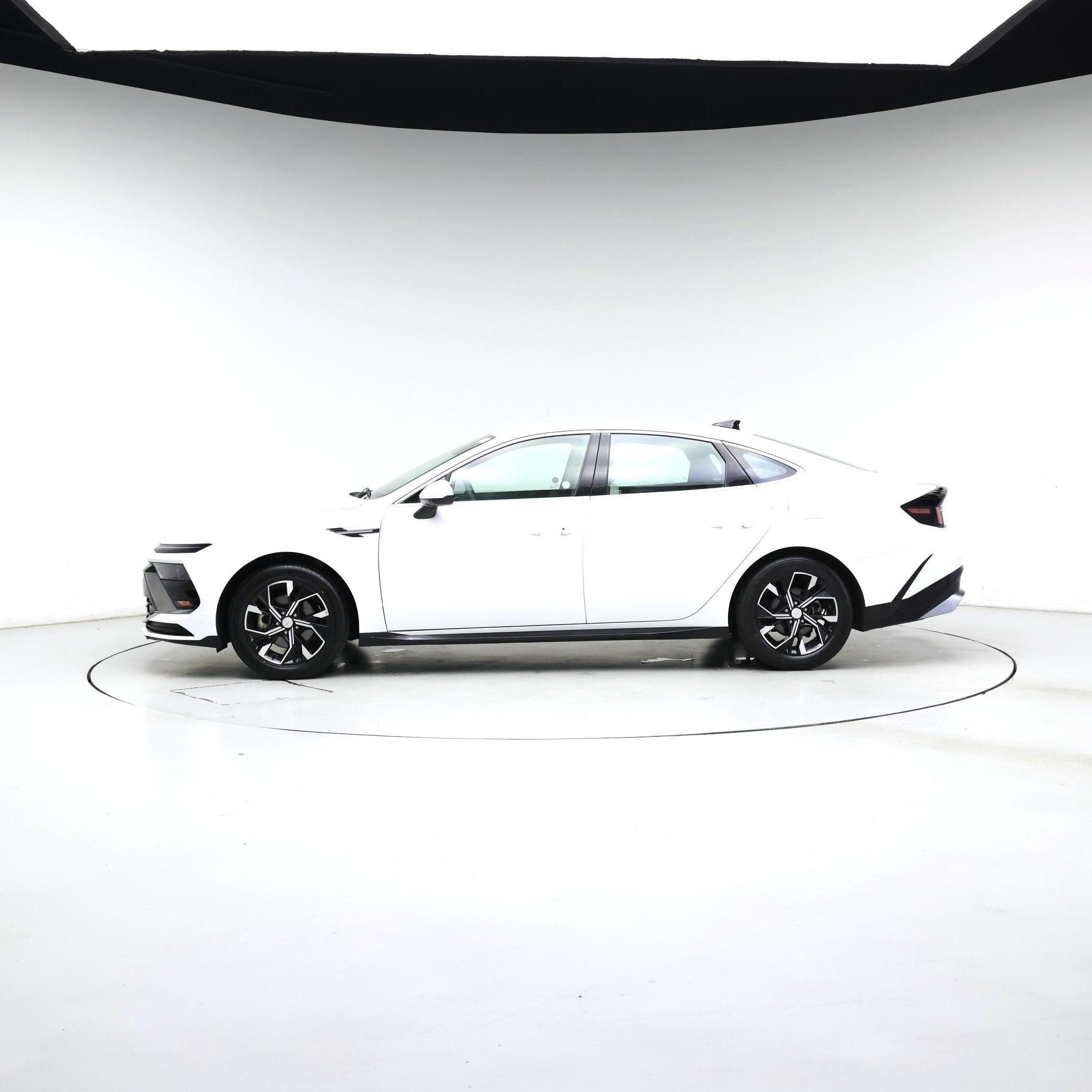 Thumbnail: 2025 Hyundai Sonata - 3