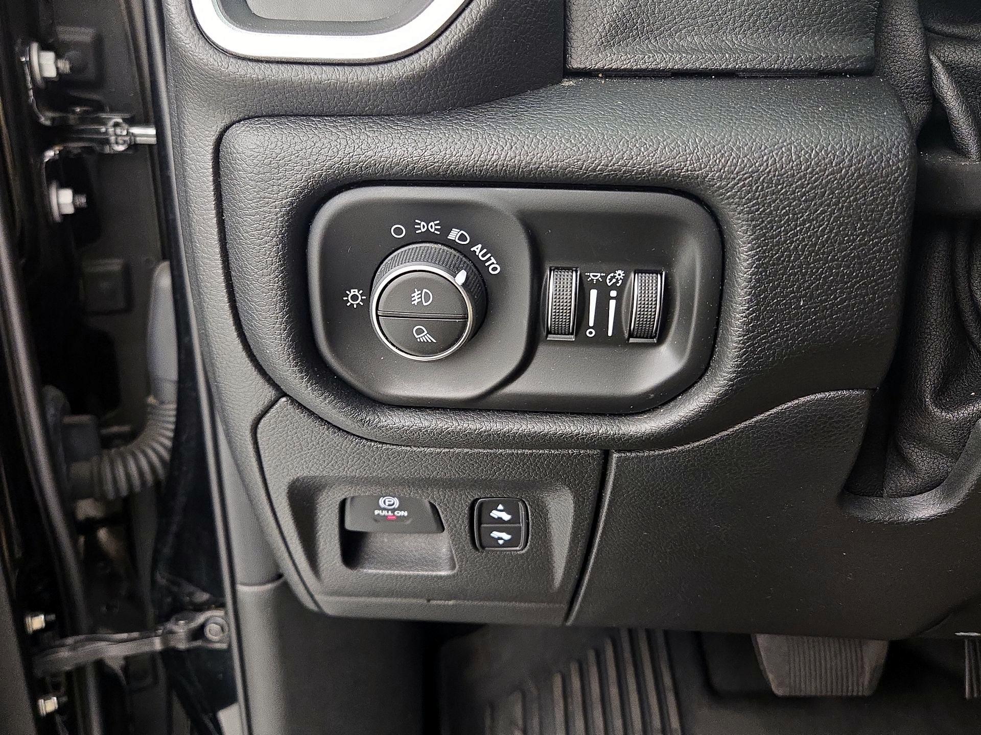 Thumbnail: 2021 RAM 1500 - 13