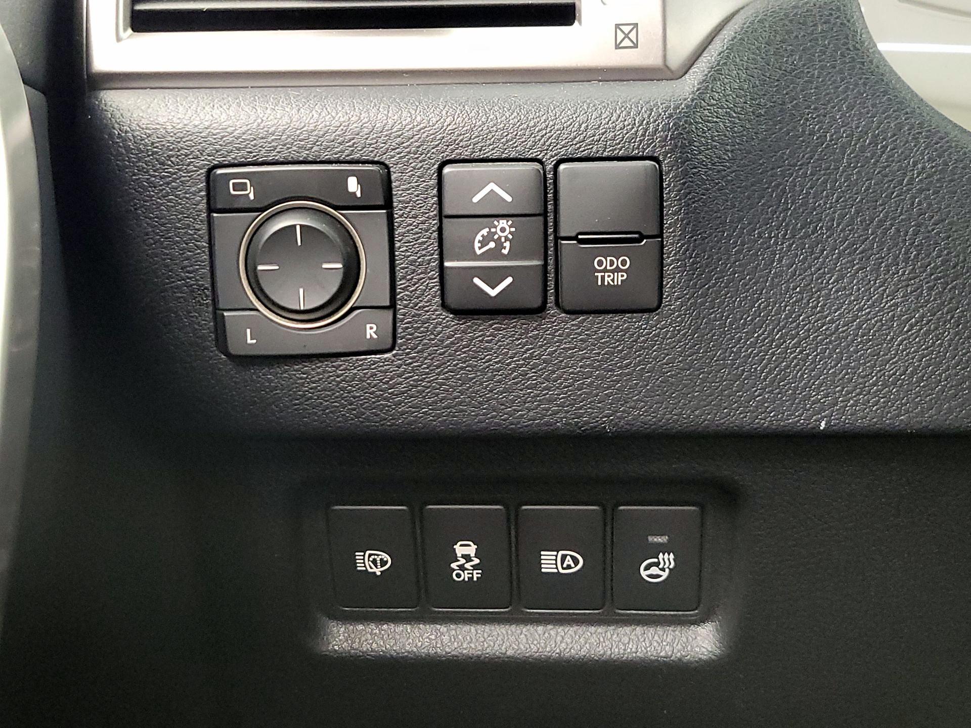 Thumbnail: 2023 Lexus GX - 13