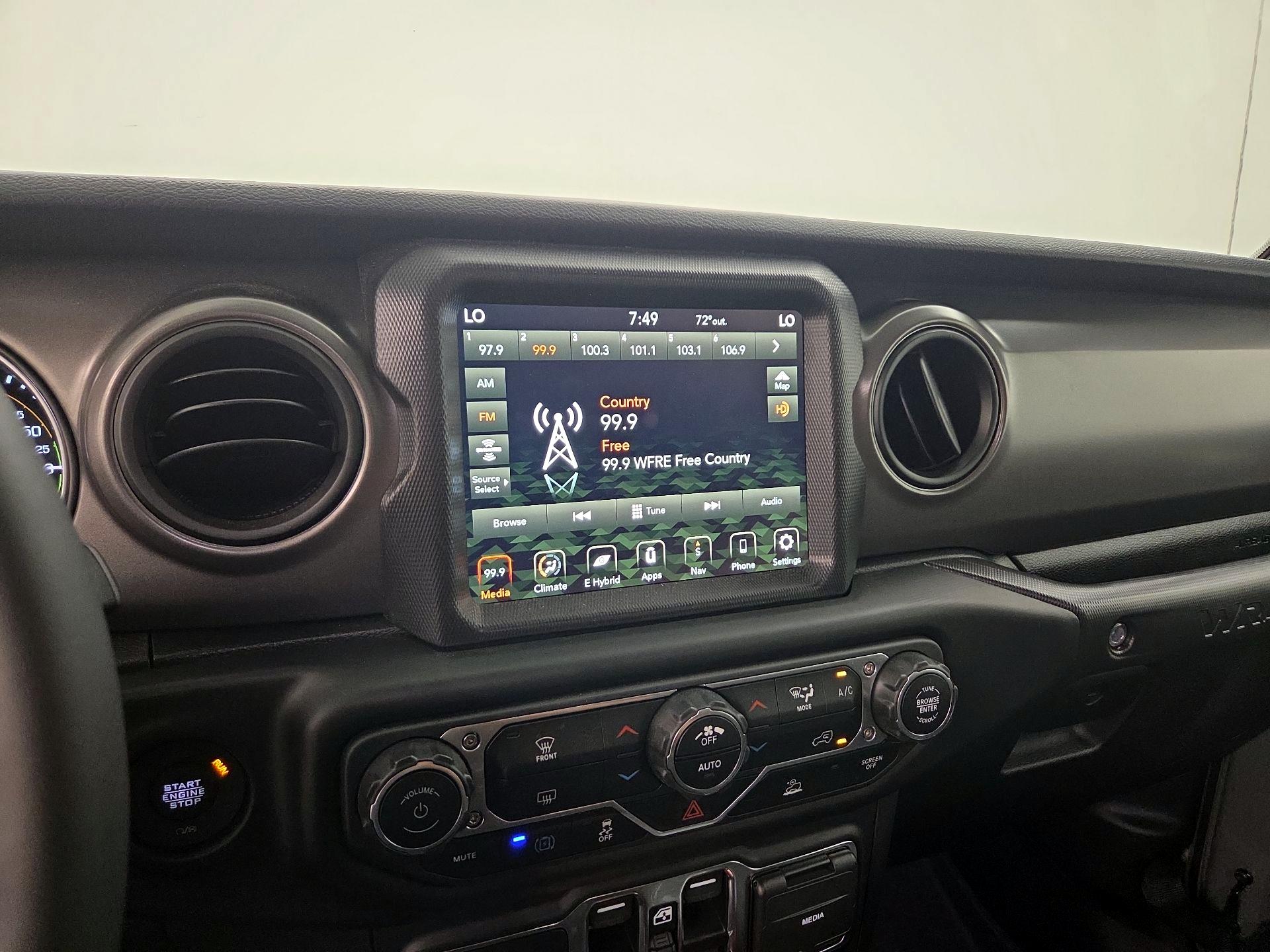 Thumbnail: 2023 Jeep Wrangler - 16
