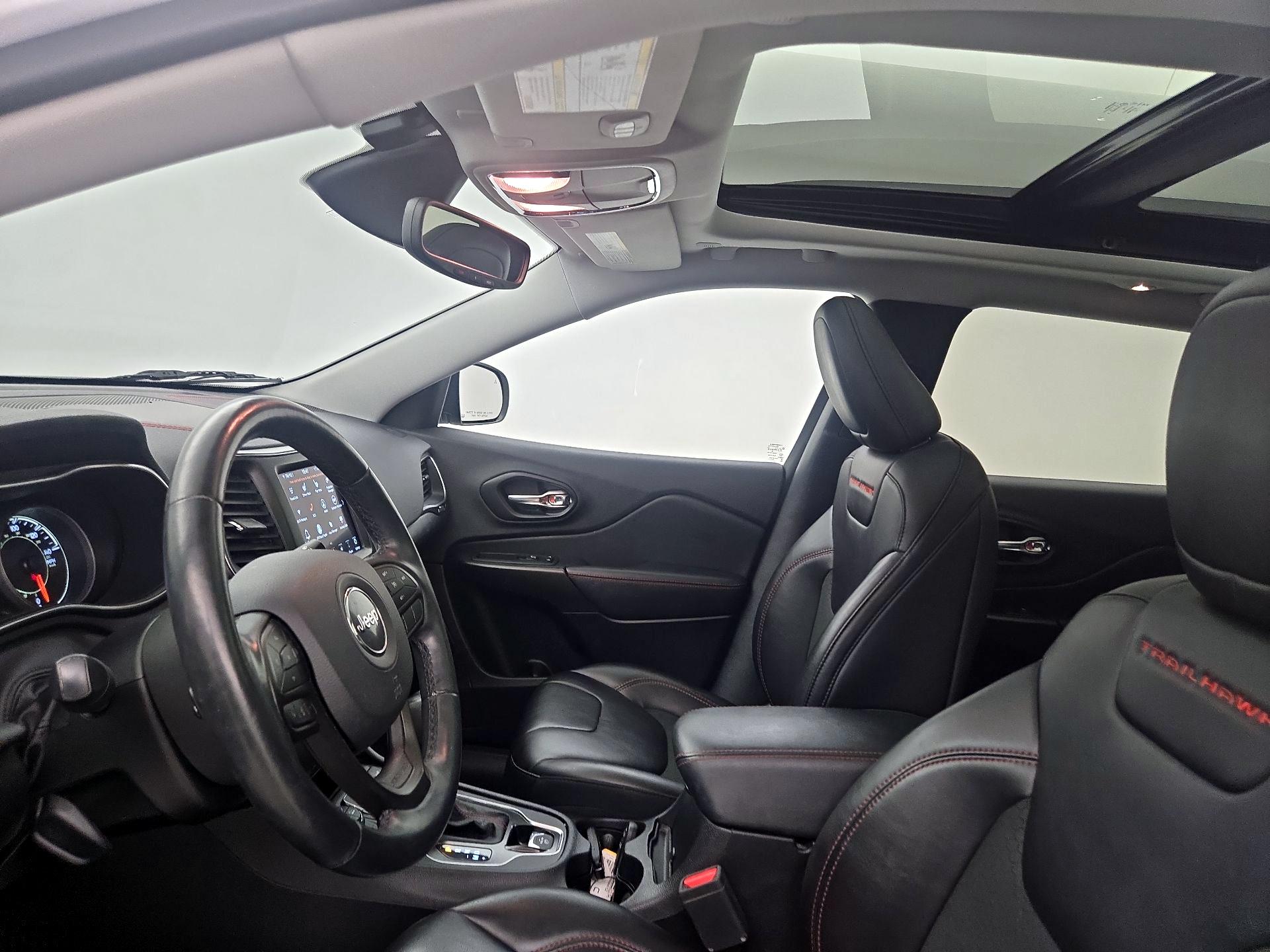 Thumbnail: 2021 Jeep Cherokee - 20