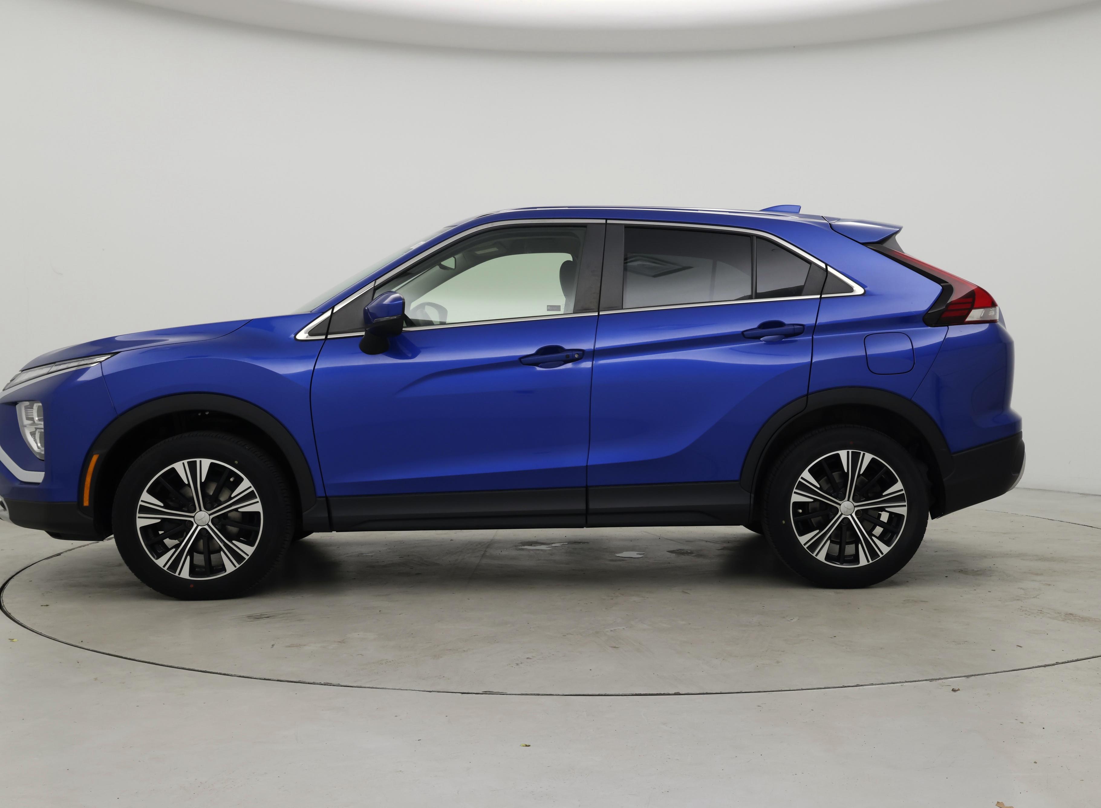 Thumbnail: 2022 Mitsubishi Eclipse Cross - 3