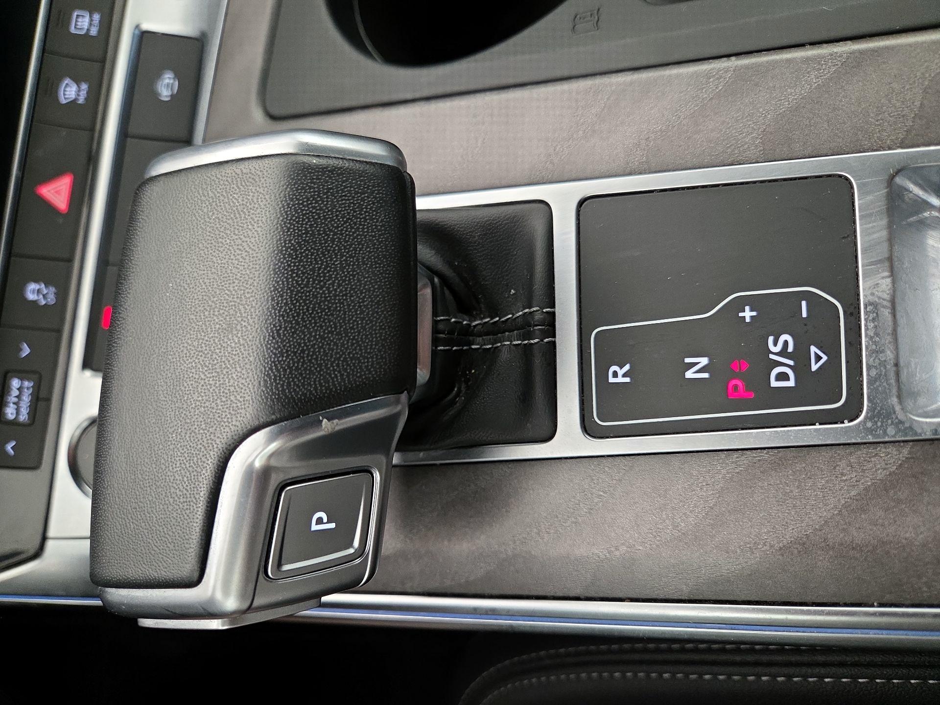 Thumbnail: 2024 Audi A6 - 18