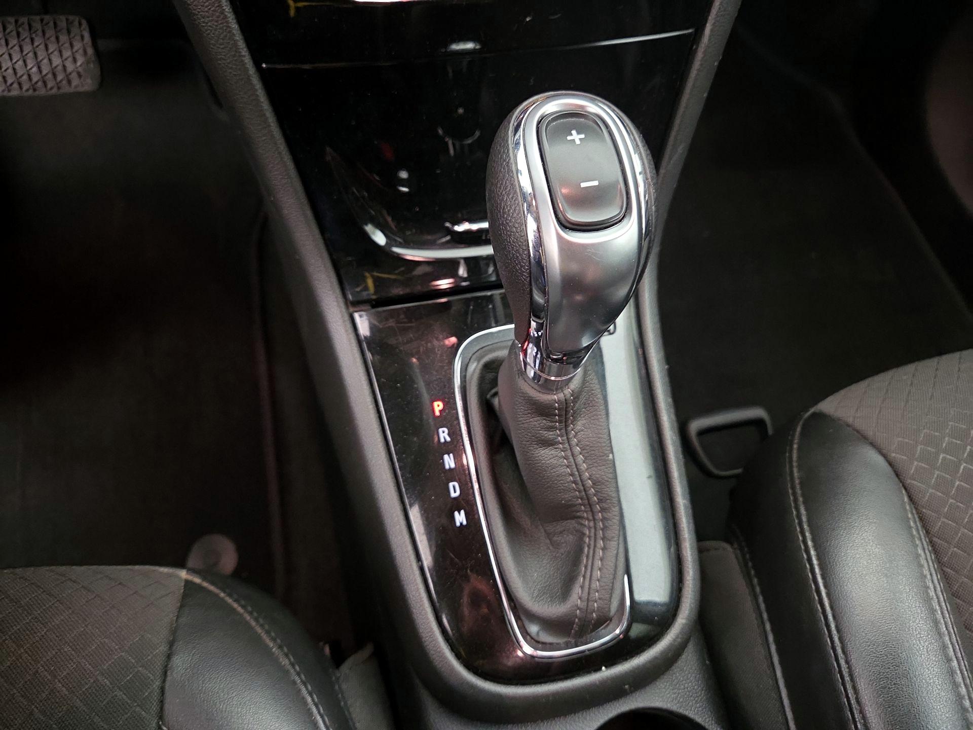 Thumbnail: 2021 Buick Encore - 15