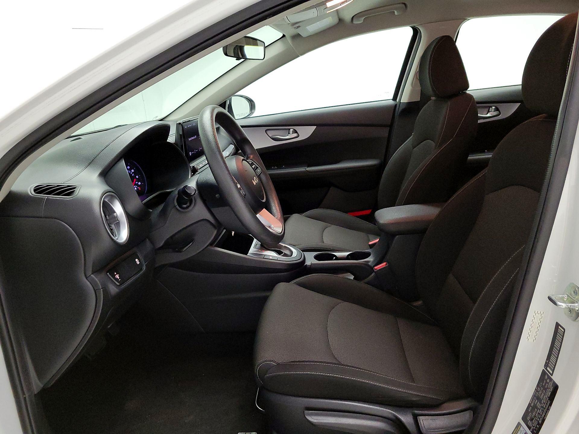 Thumbnail: 2023 Kia Forte - 11