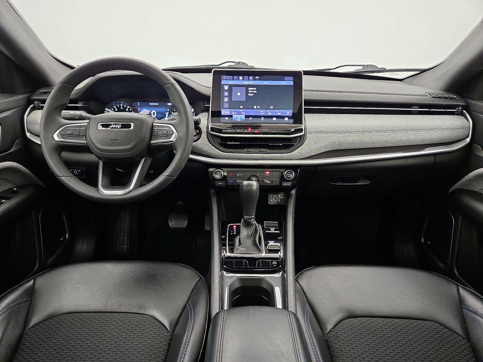 Thumbnail: 2023 Jeep Compass - 9
