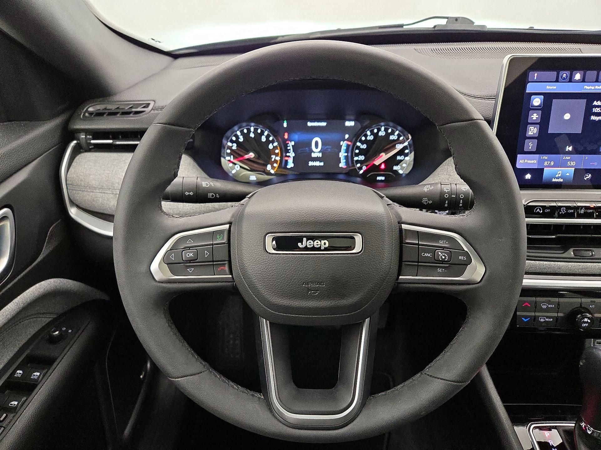 Thumbnail: 2023 Jeep Compass - 10